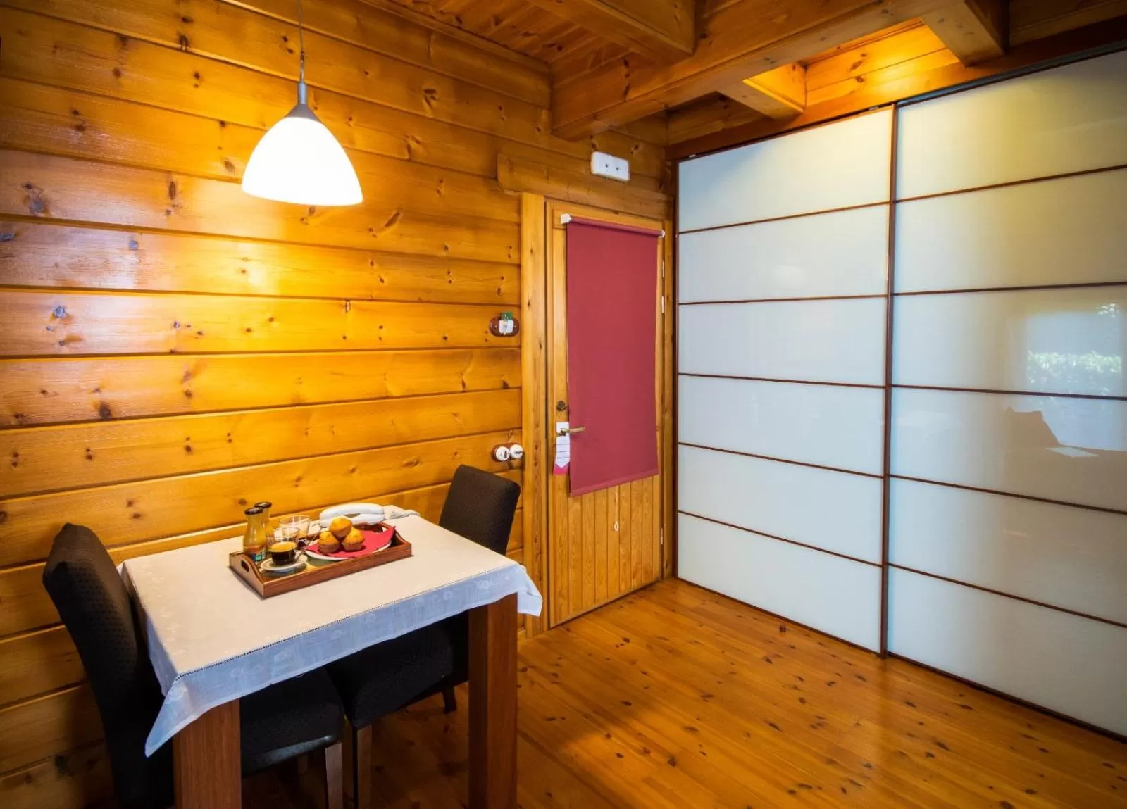 Dining area in Hotel Somlom - ECO Friendly Montseny