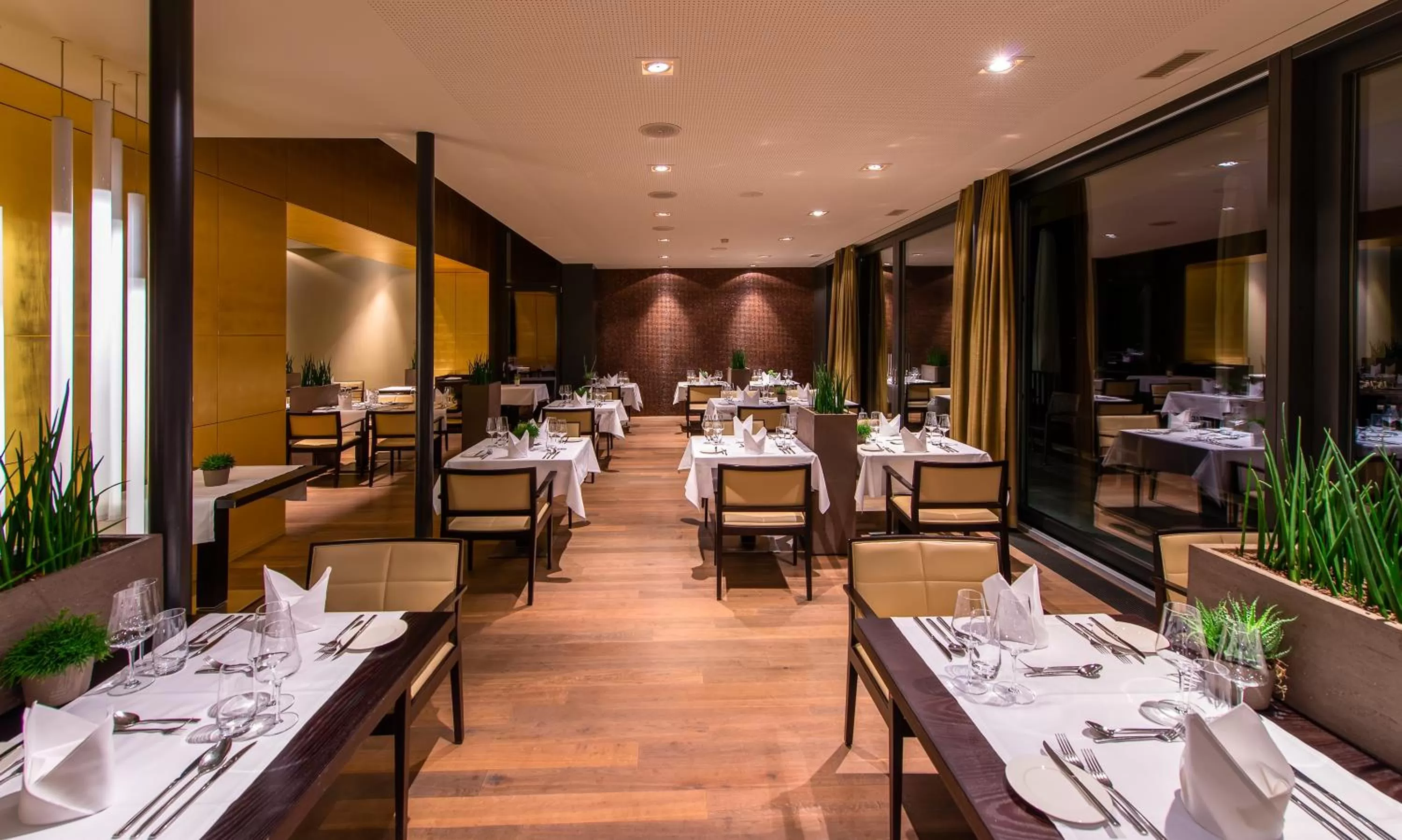 Restaurant/places to eat in Wellnesshotel Golfpanorama