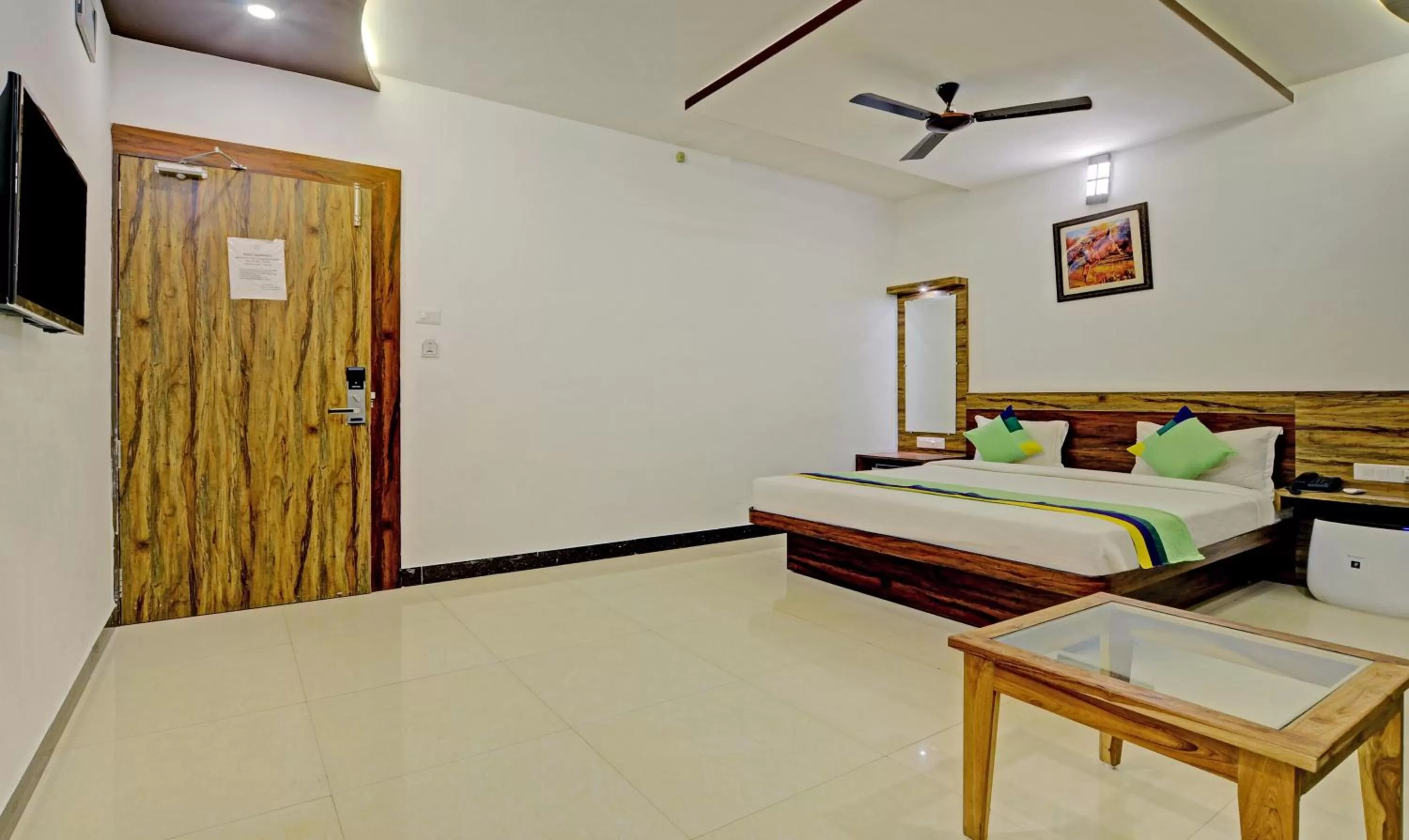 Bed in Treebo Trend Spirit Residency