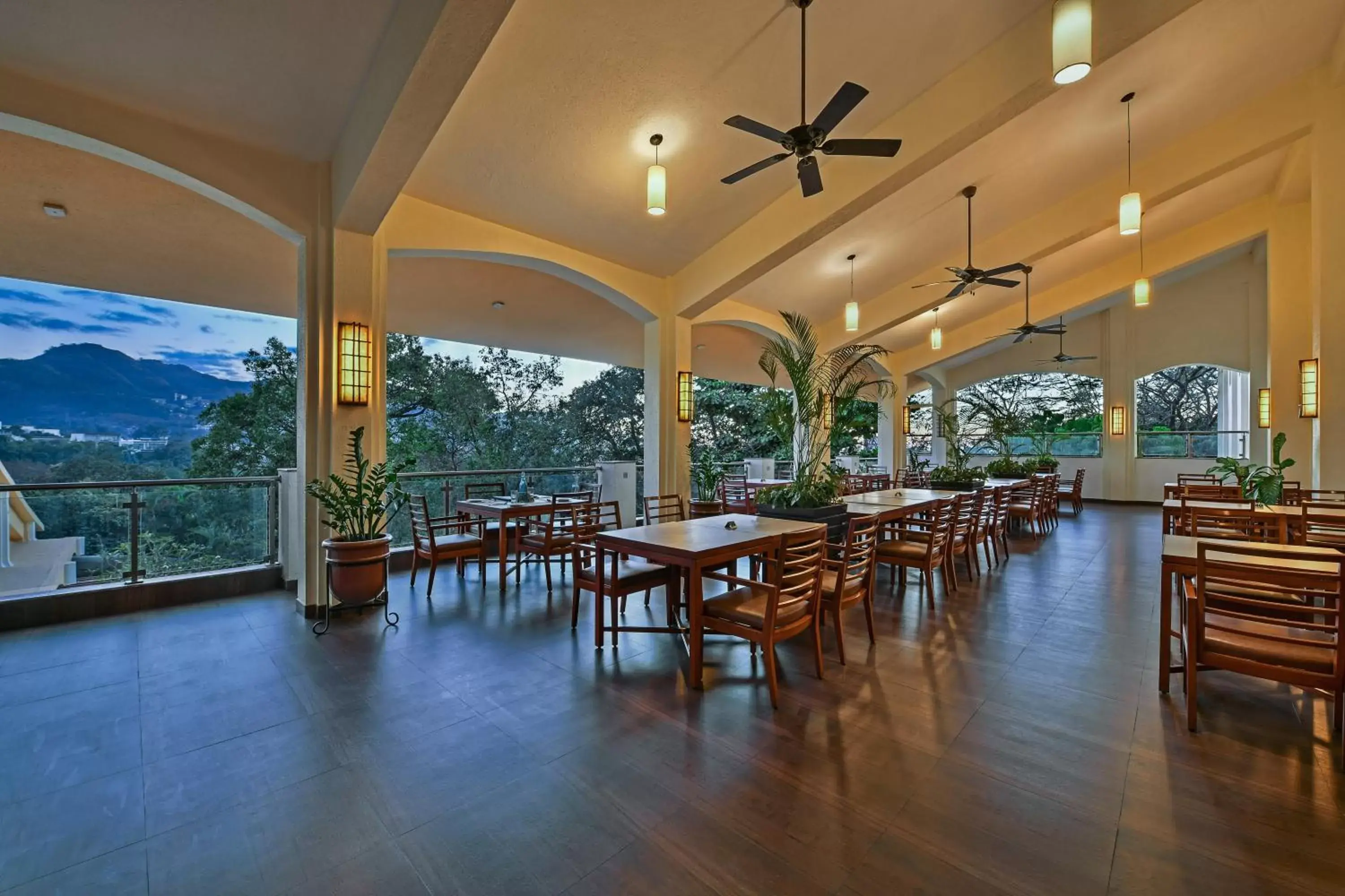 Dining area, Restaurant/Places to Eat in Fariyas Resort Lonavala