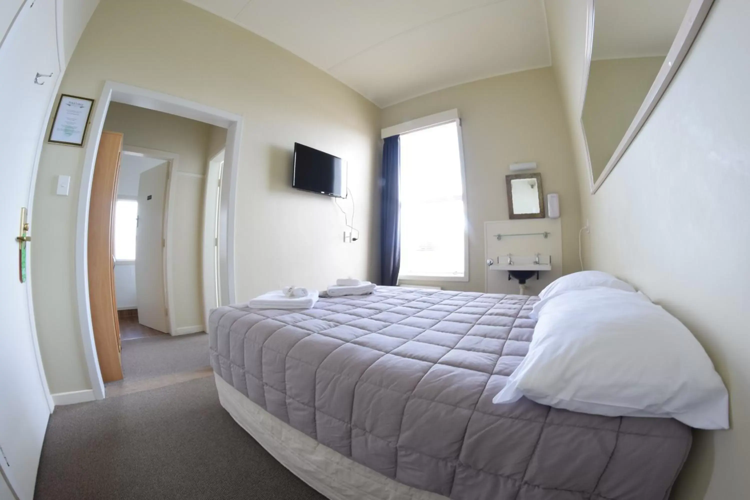 Double Room with Private Bathroom in Fernlodge Inglewood Double Room with Private Bathroom in Fernlodge Inglewood
