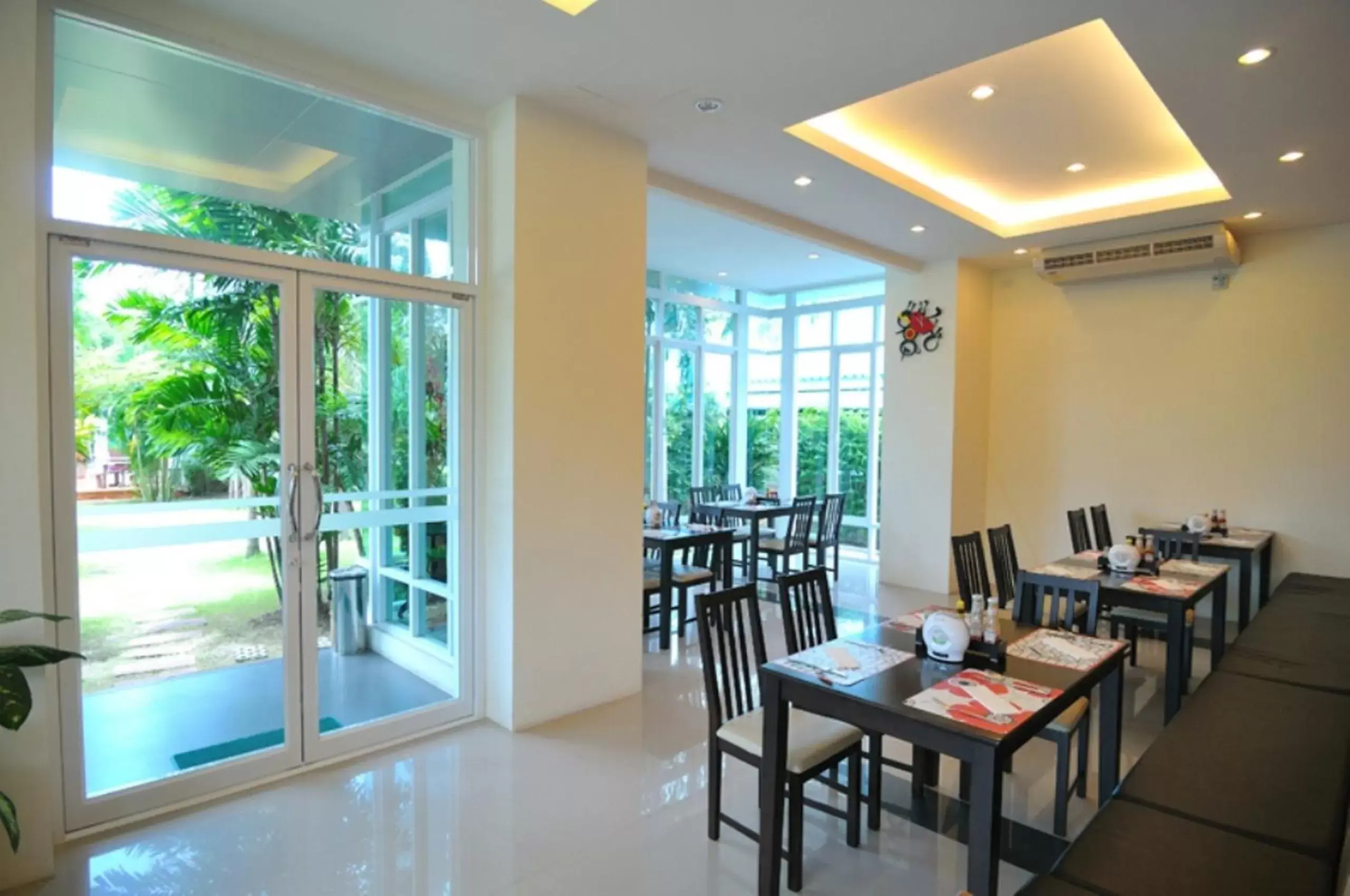 Restaurant/Places to Eat in Phavina Hotel Rayong SHA Extra Plus