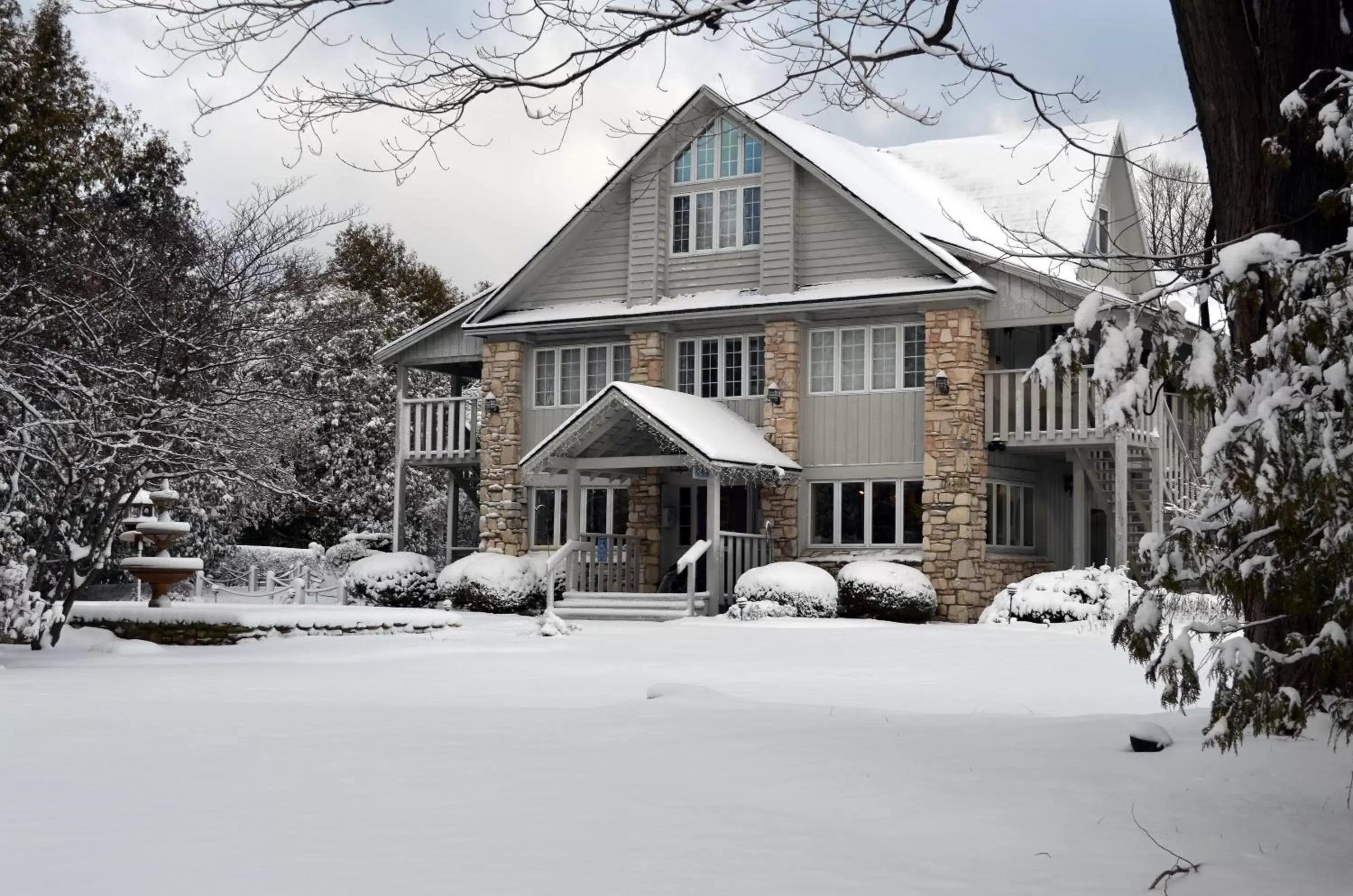 Facade/entrance, Winter in Country House Resort