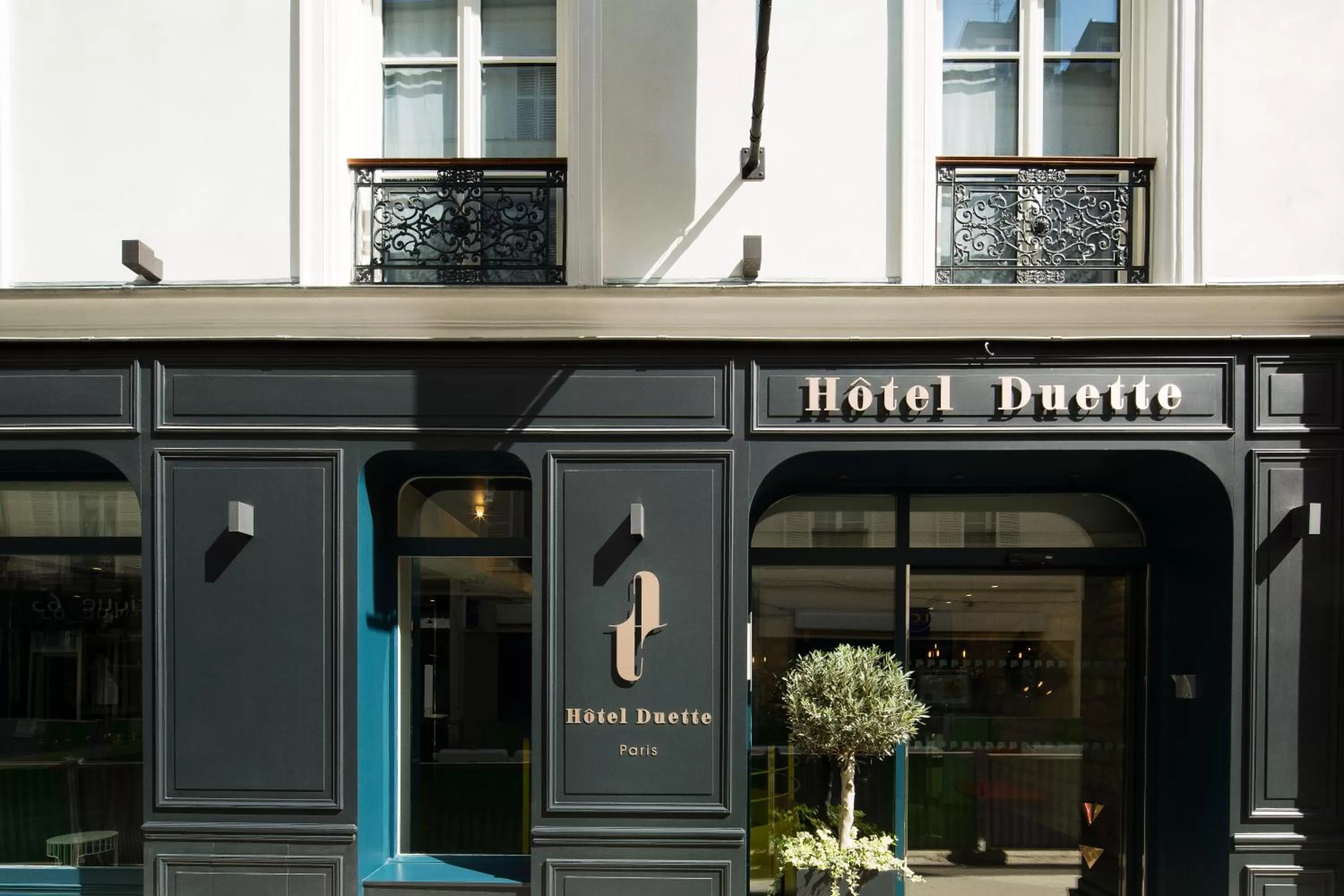 Facade/entrance in Hotel Duette Paris
