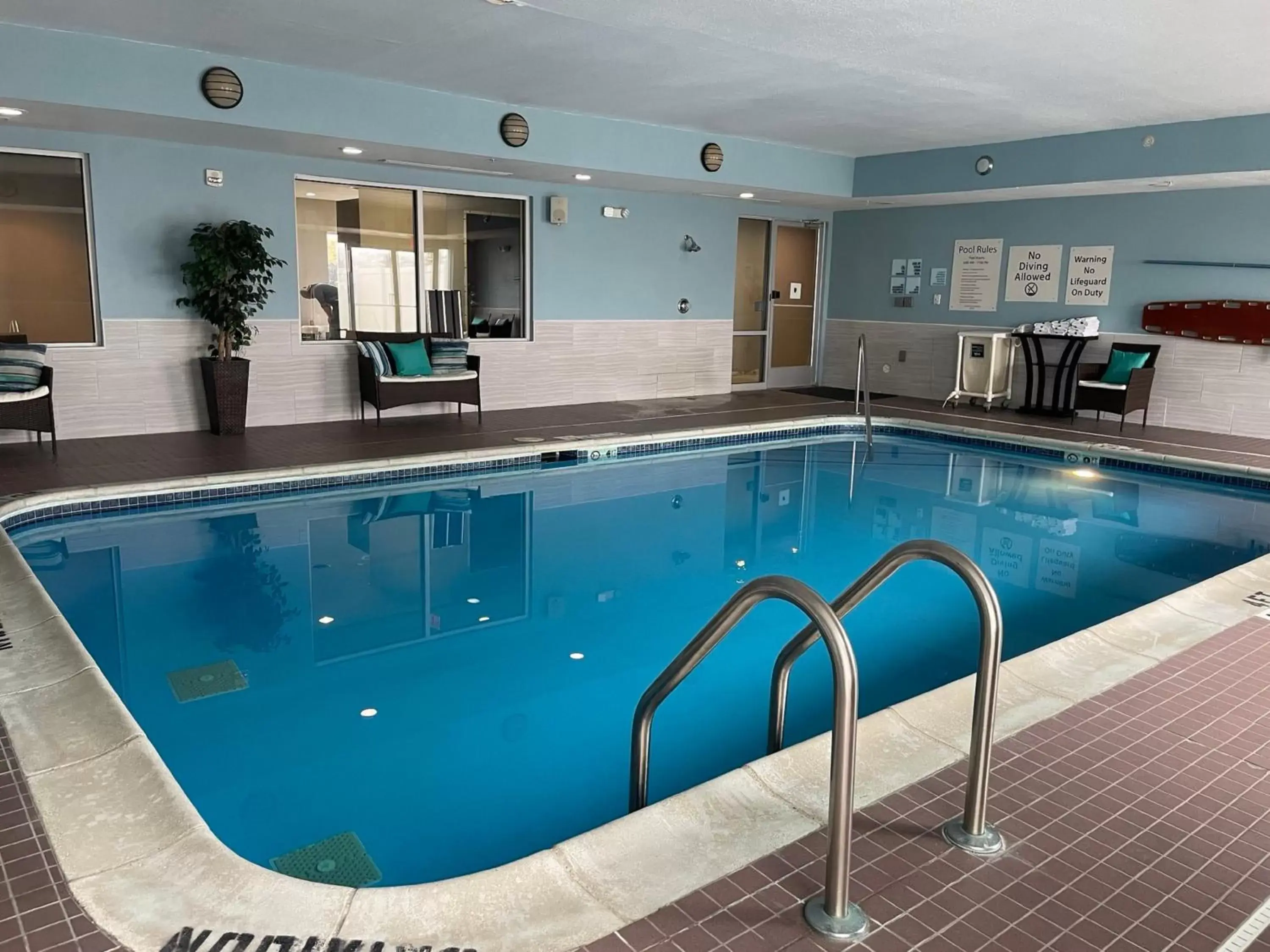 Swimming Pool in Holiday Inn Express Lapeer, an IHG Hotel