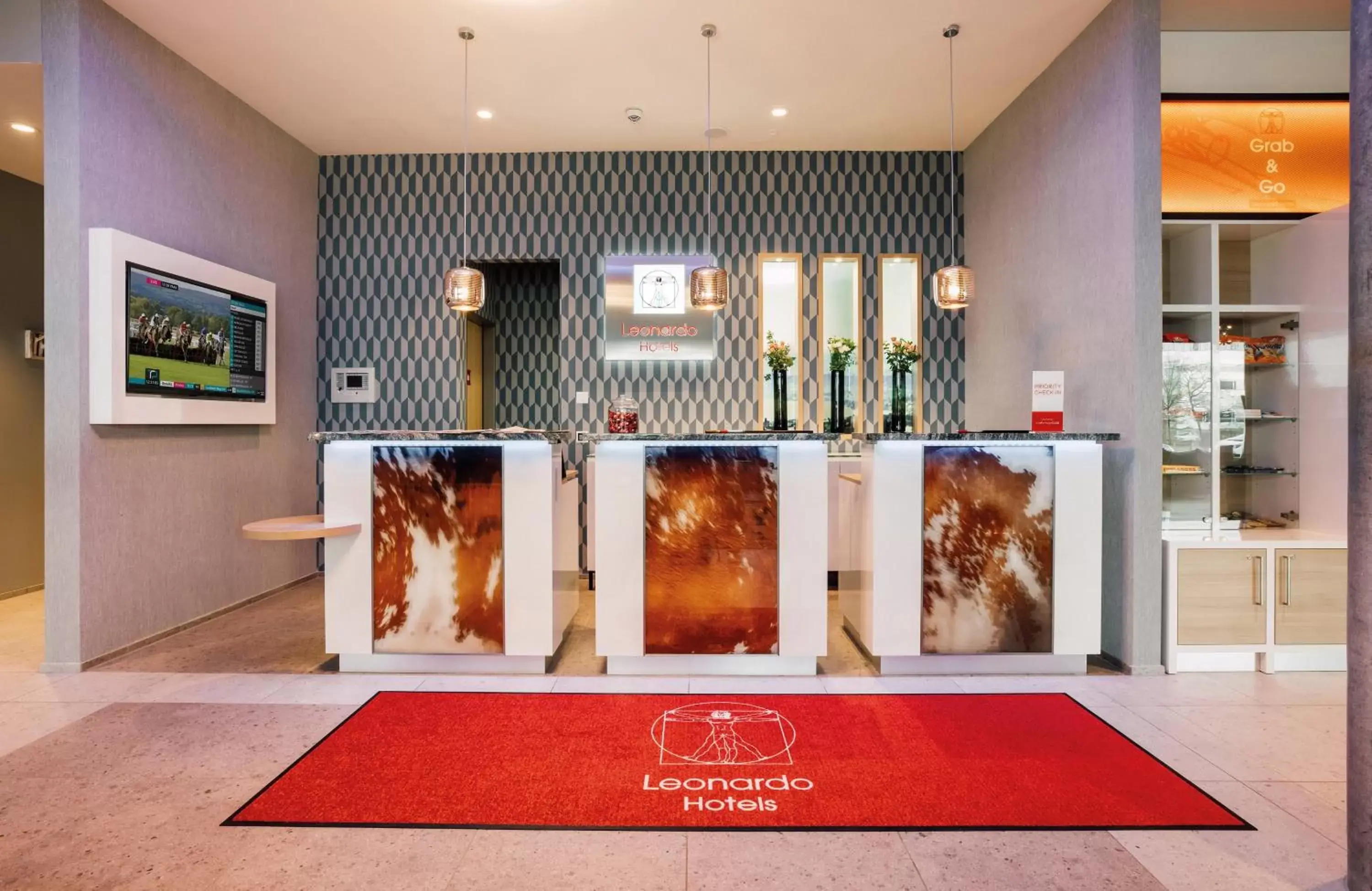 Lobby or reception, Lobby/Reception in Leonardo Hotel Zurich Airport