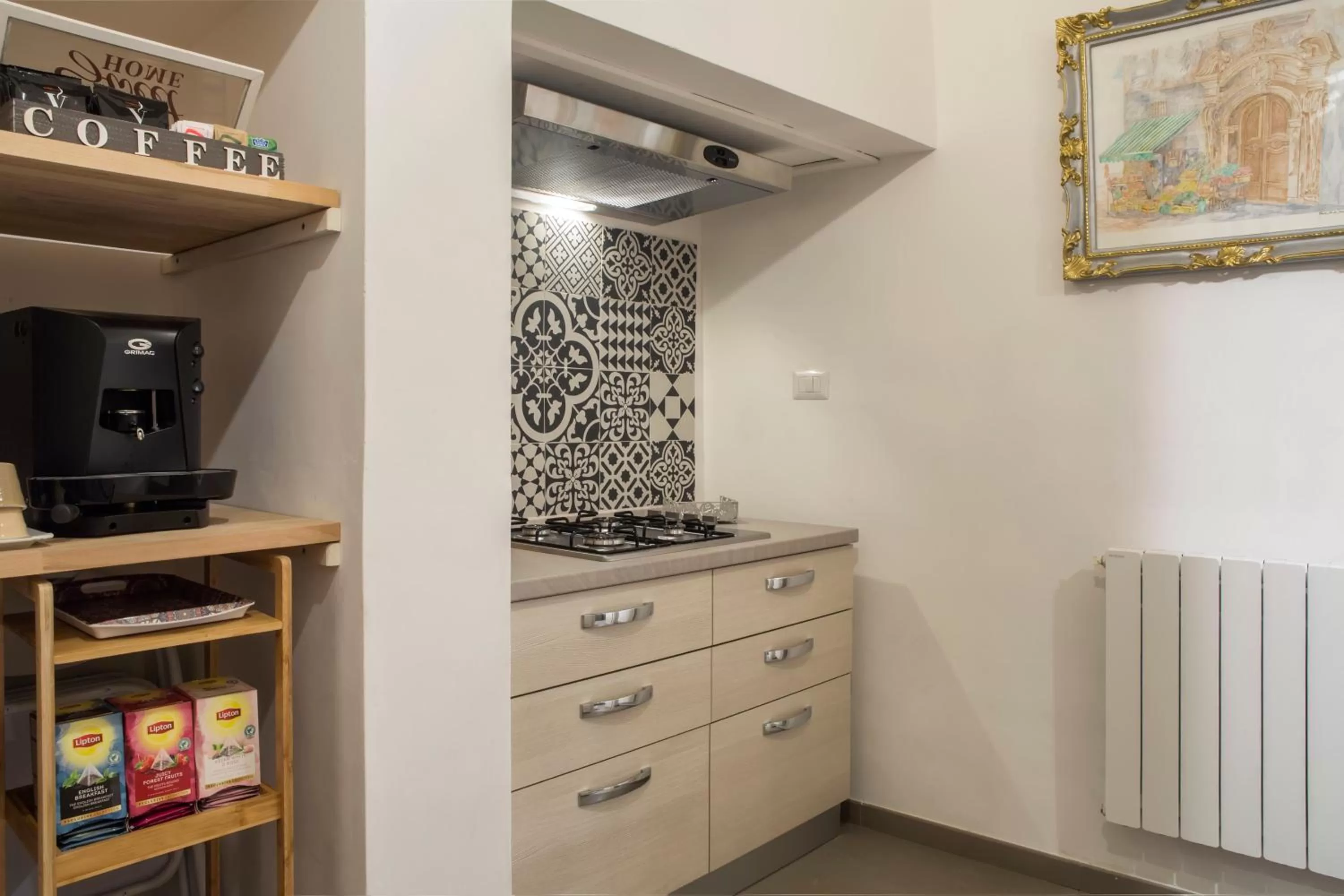 Kitchen/Kitchenette in ReLuxe Private Wellness