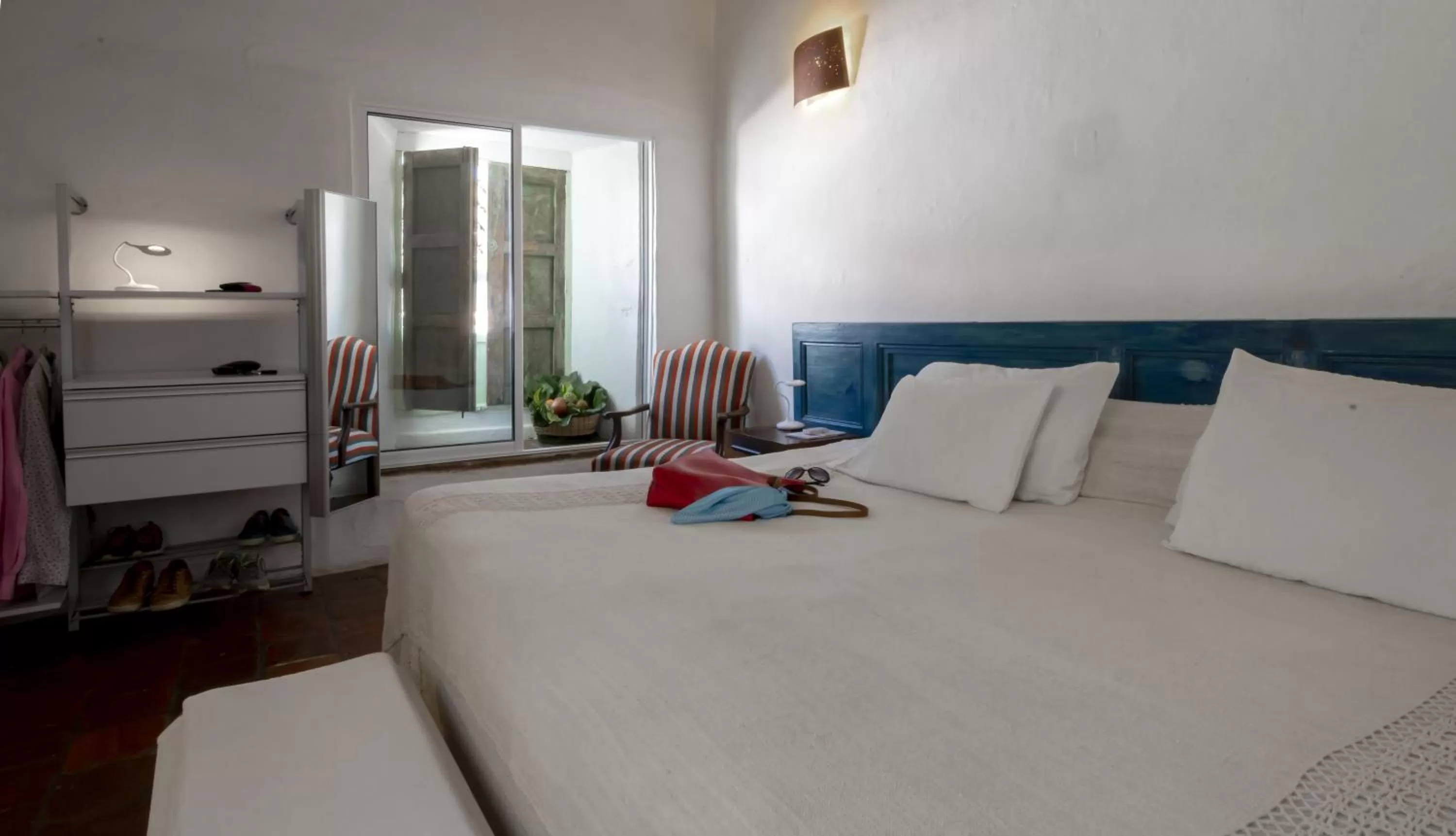 Property building, Bed in La Nube Posada