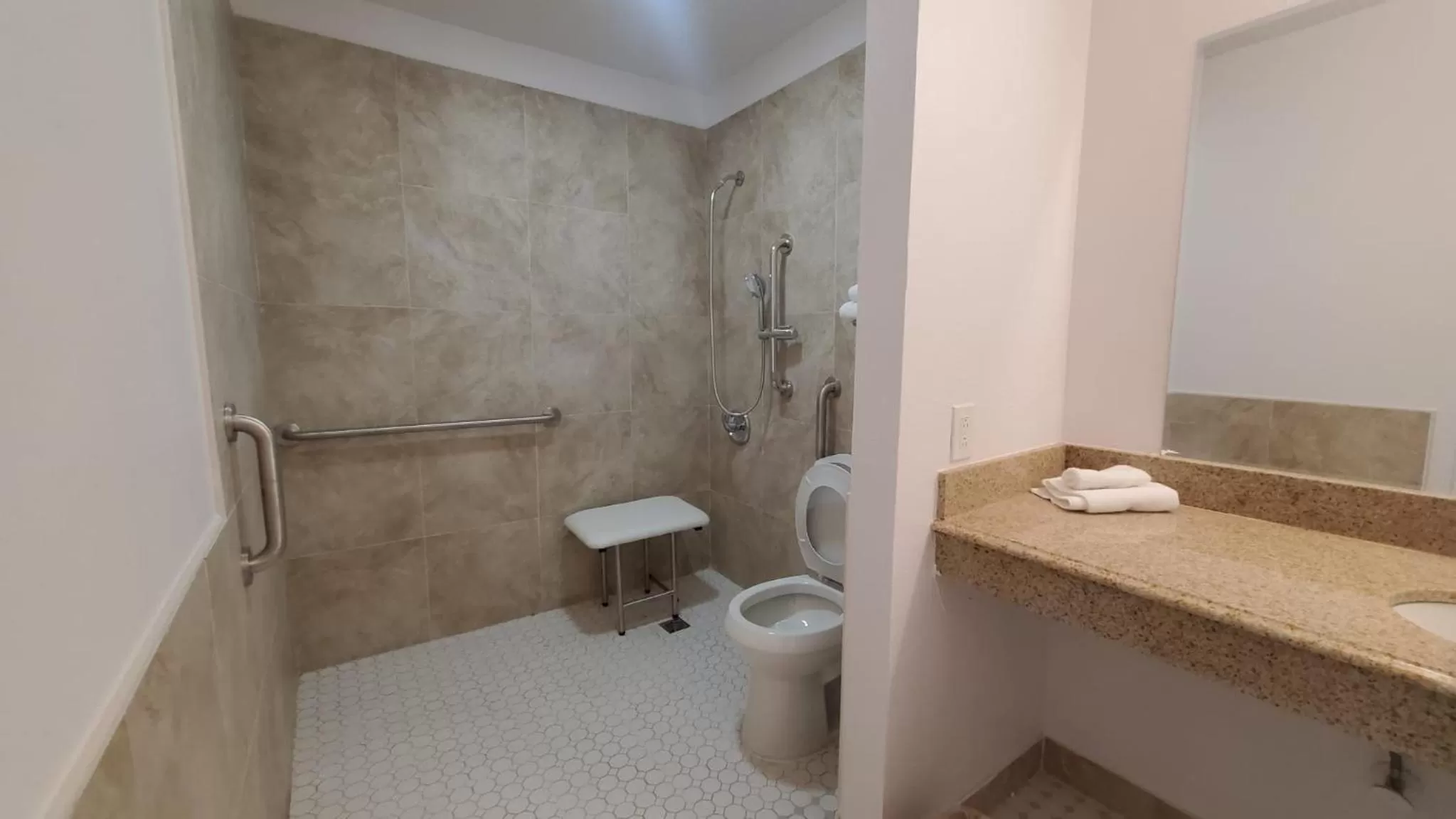 Bathroom in Crestview Inn