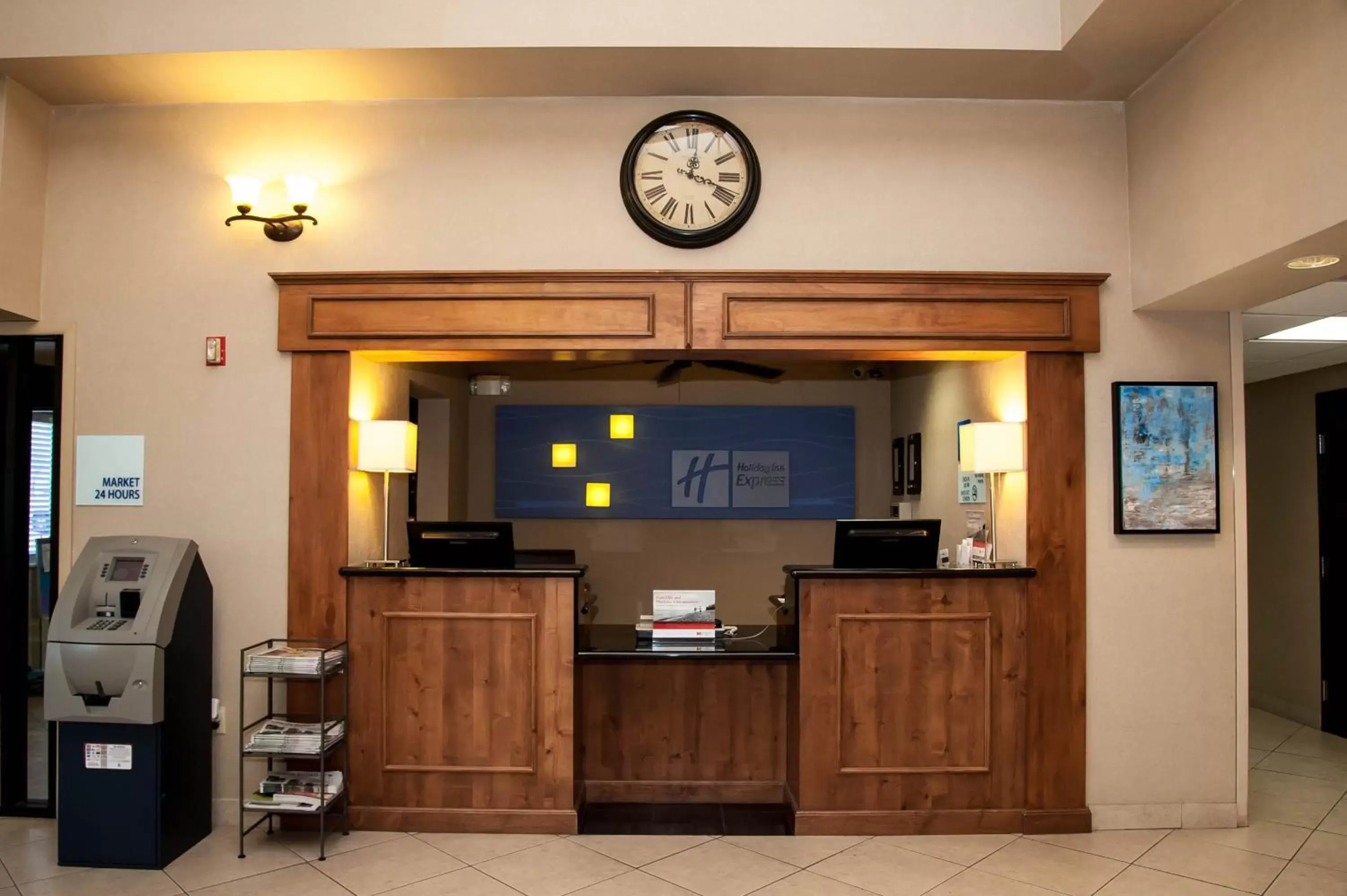 Property building, Lobby/Reception in Holiday Inn Express Tucson-Airport, an IHG Hotel