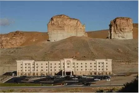 Property building in Hampton Inn & Suites Green River