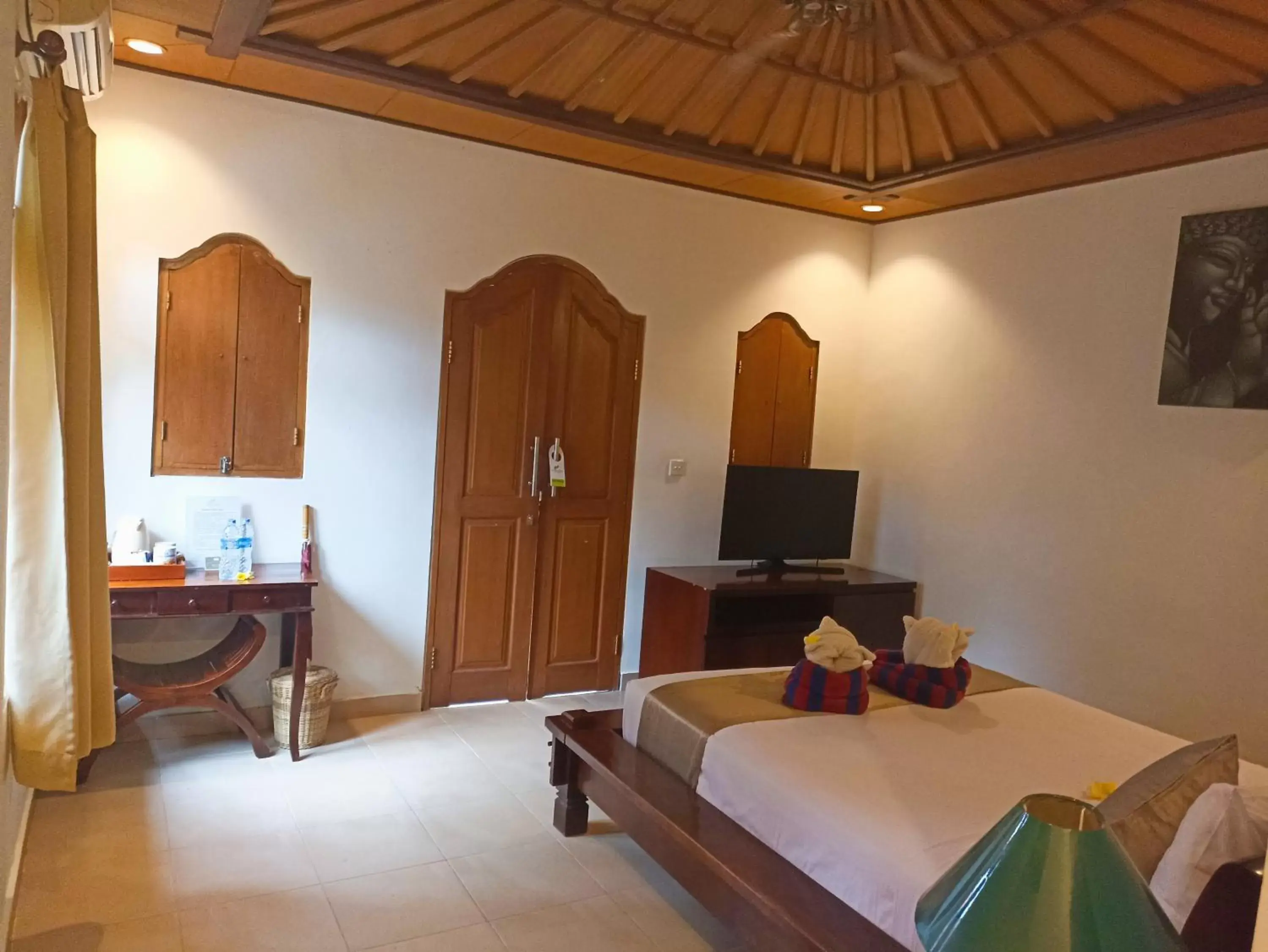 Bed in Kusnadi Hotel Bed in Kusnadi Hotel