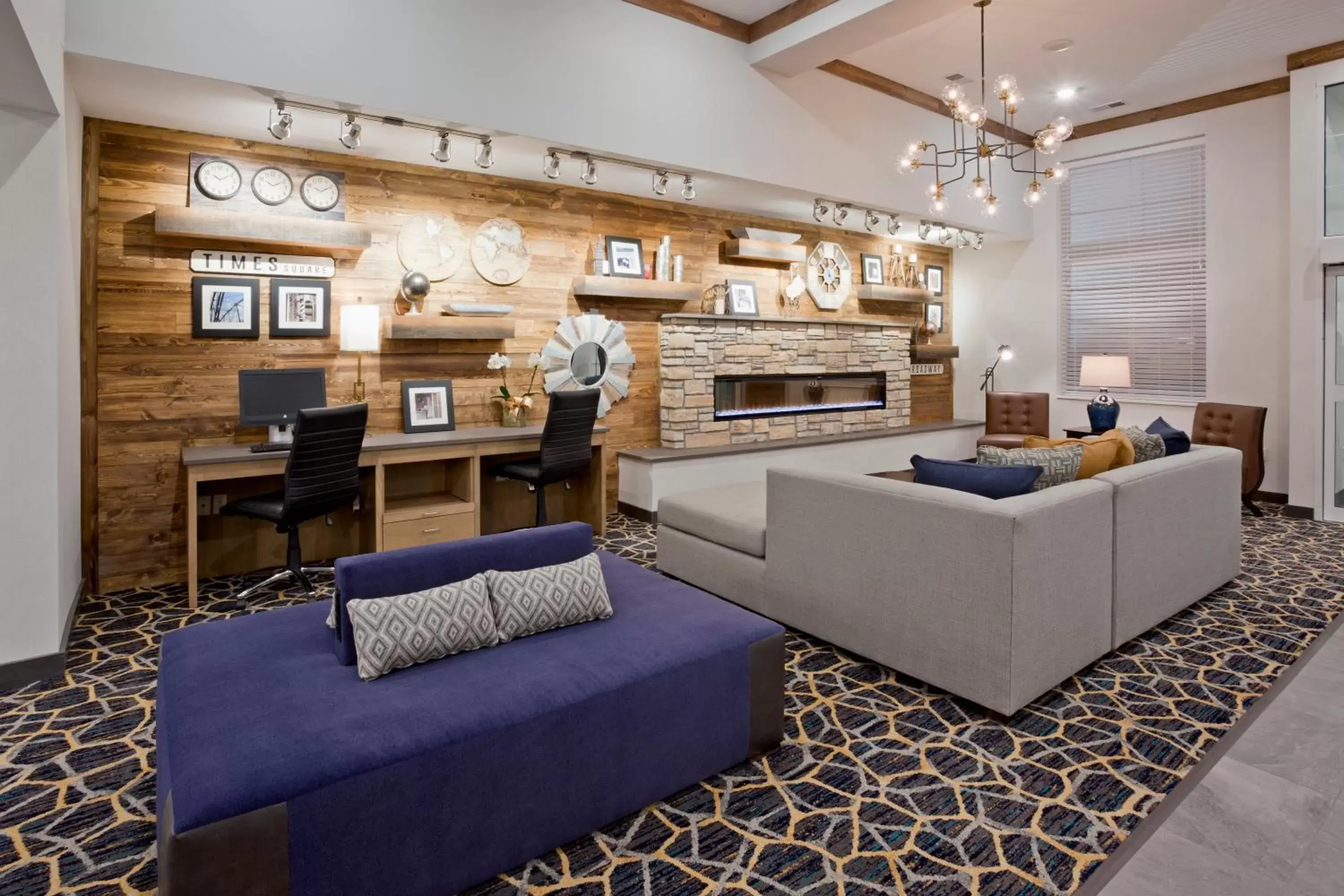 Lobby or reception, Seating Area in GrandStay Hotel & Suites