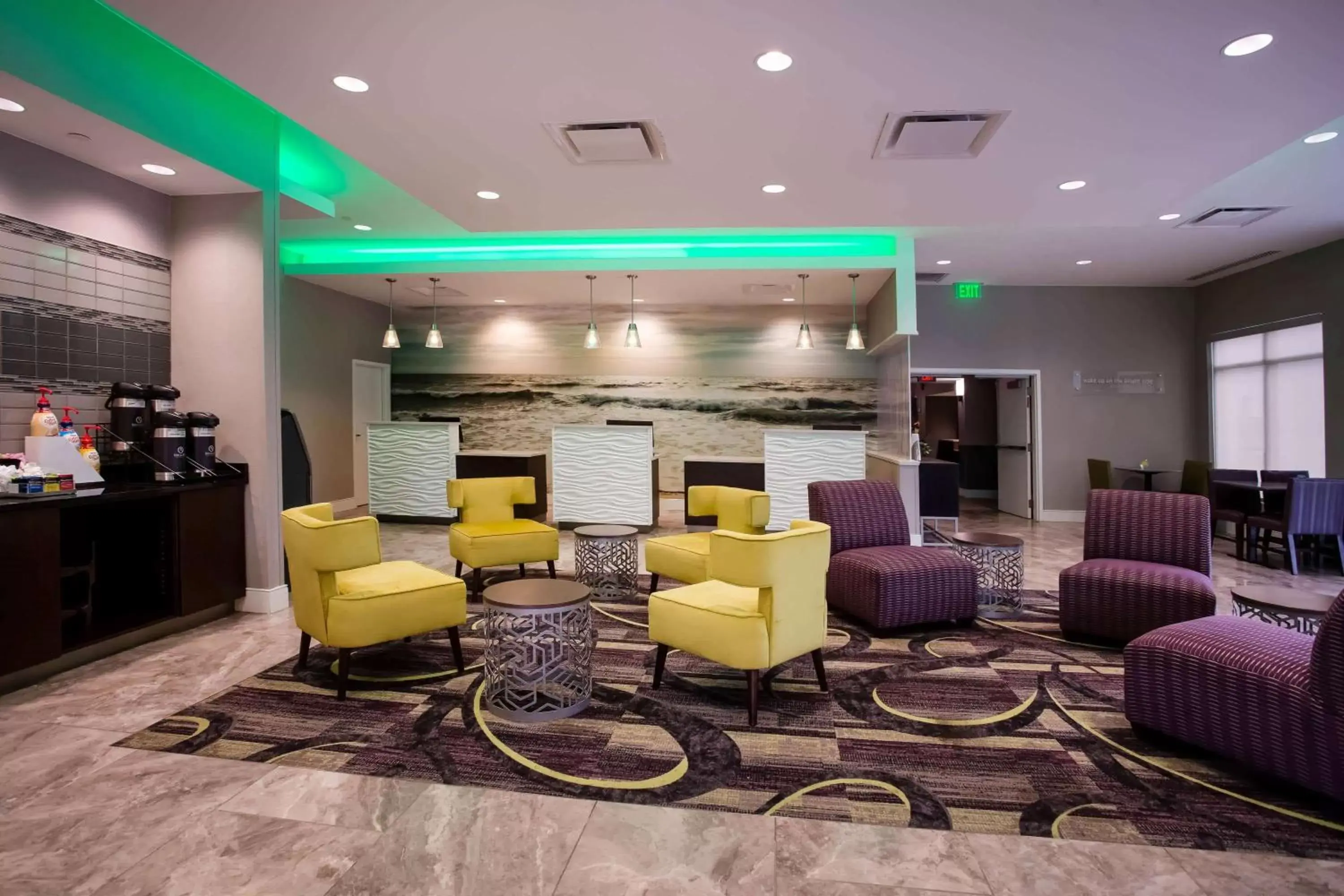 Lobby or reception in La Quinta by Wyndham Virginia Beach