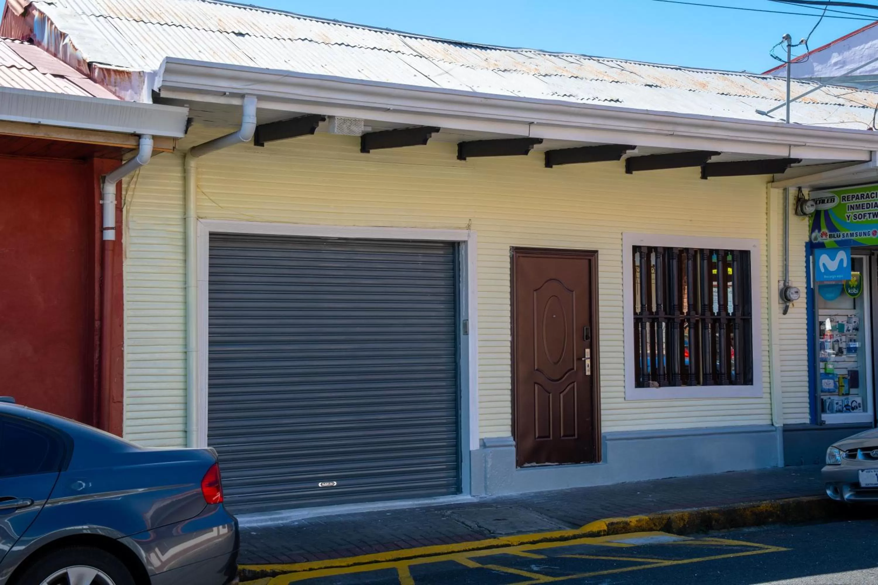 Property building in Alice y Juancito Boutique Hotel