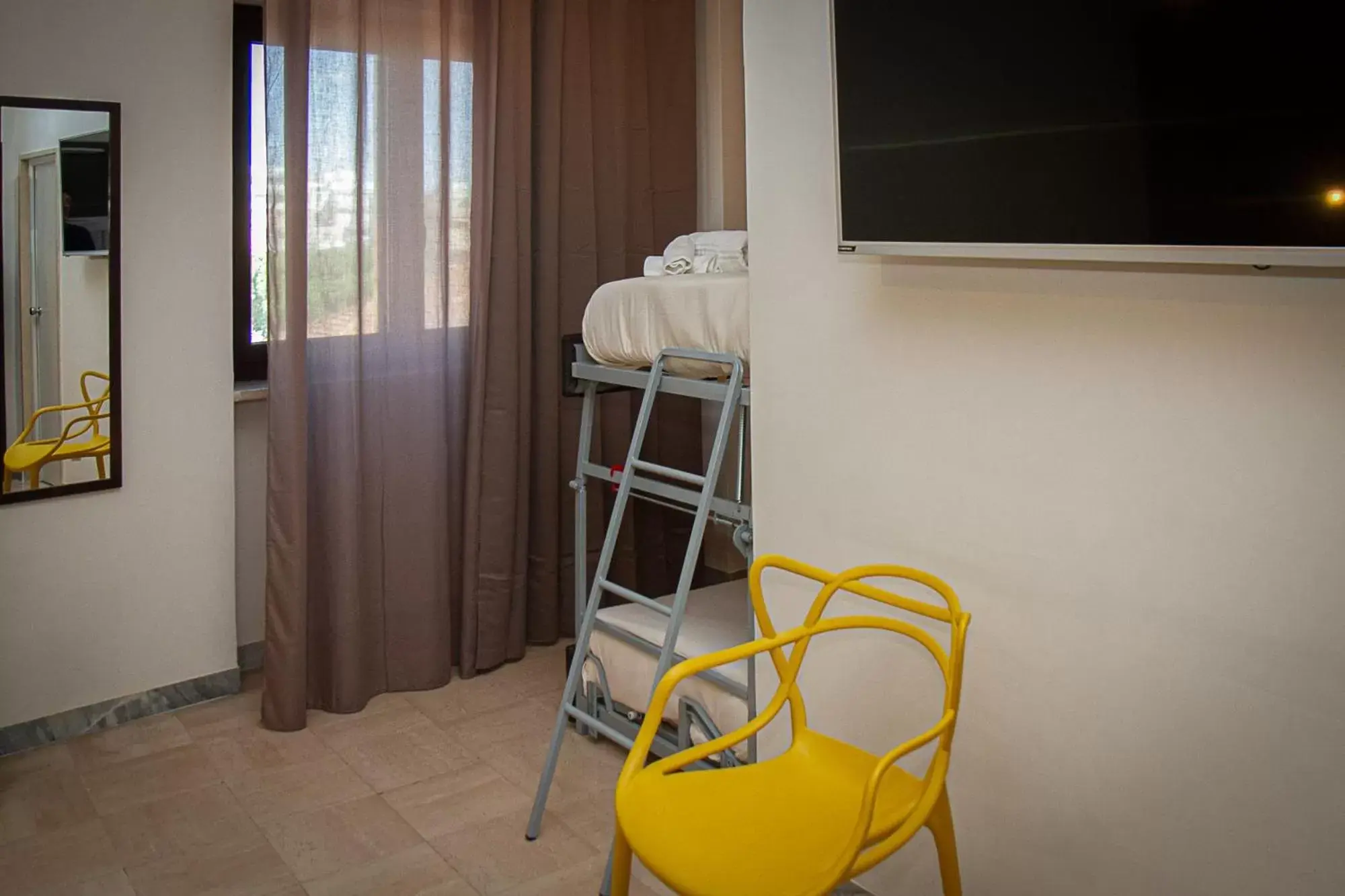 Bedroom, Bunk Bed in ibis styles Trani