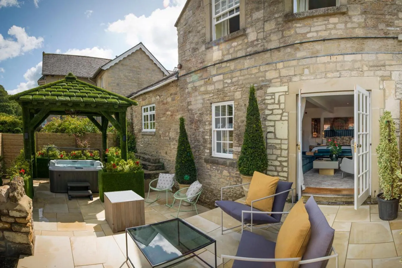 Patio in Homewood Hotel & Spa - Small Luxury Hotels of the World