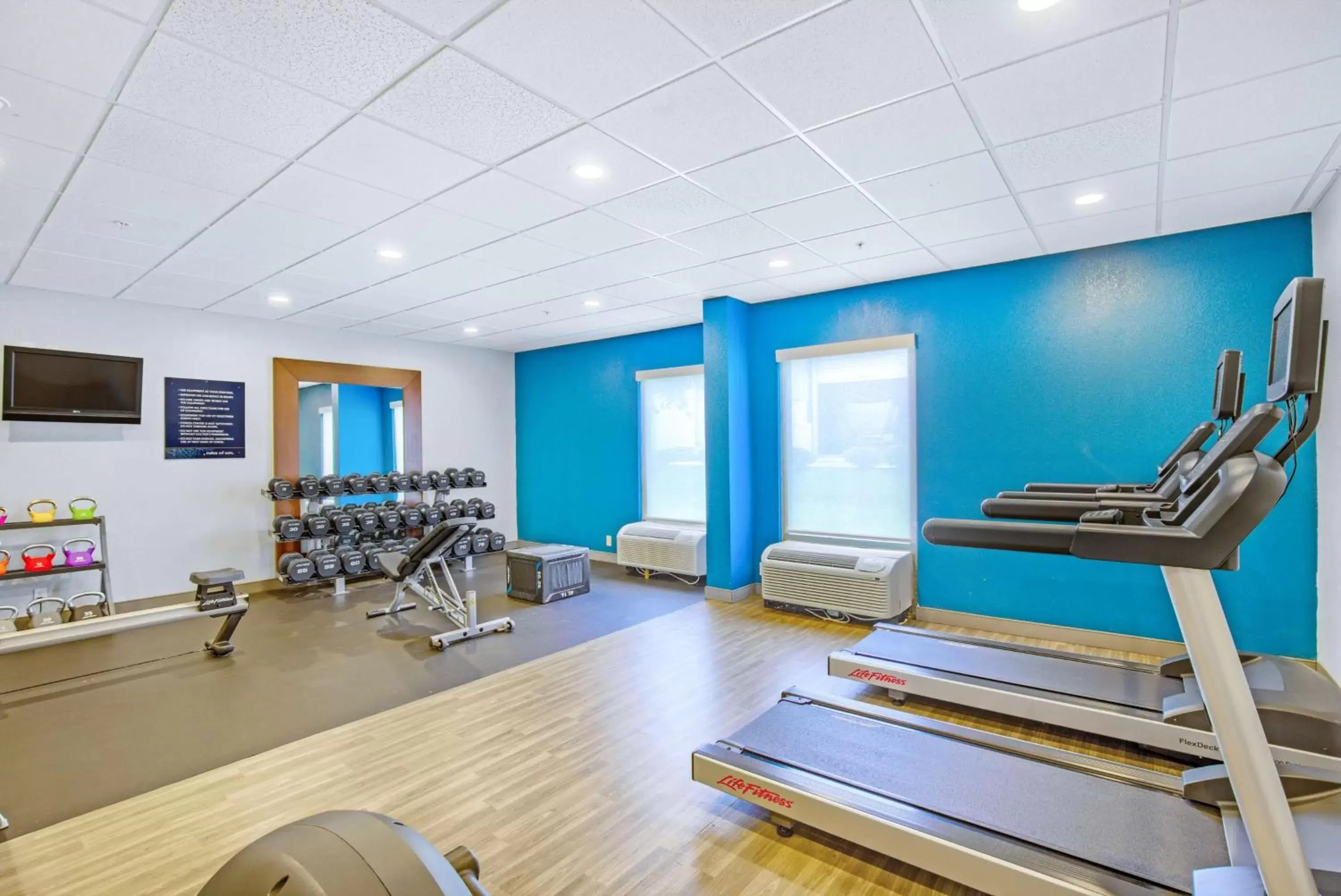 Fitness centre/facilities in Hampton Inn Slidell Fitness centre/facilities in Hampton Inn Slidell
