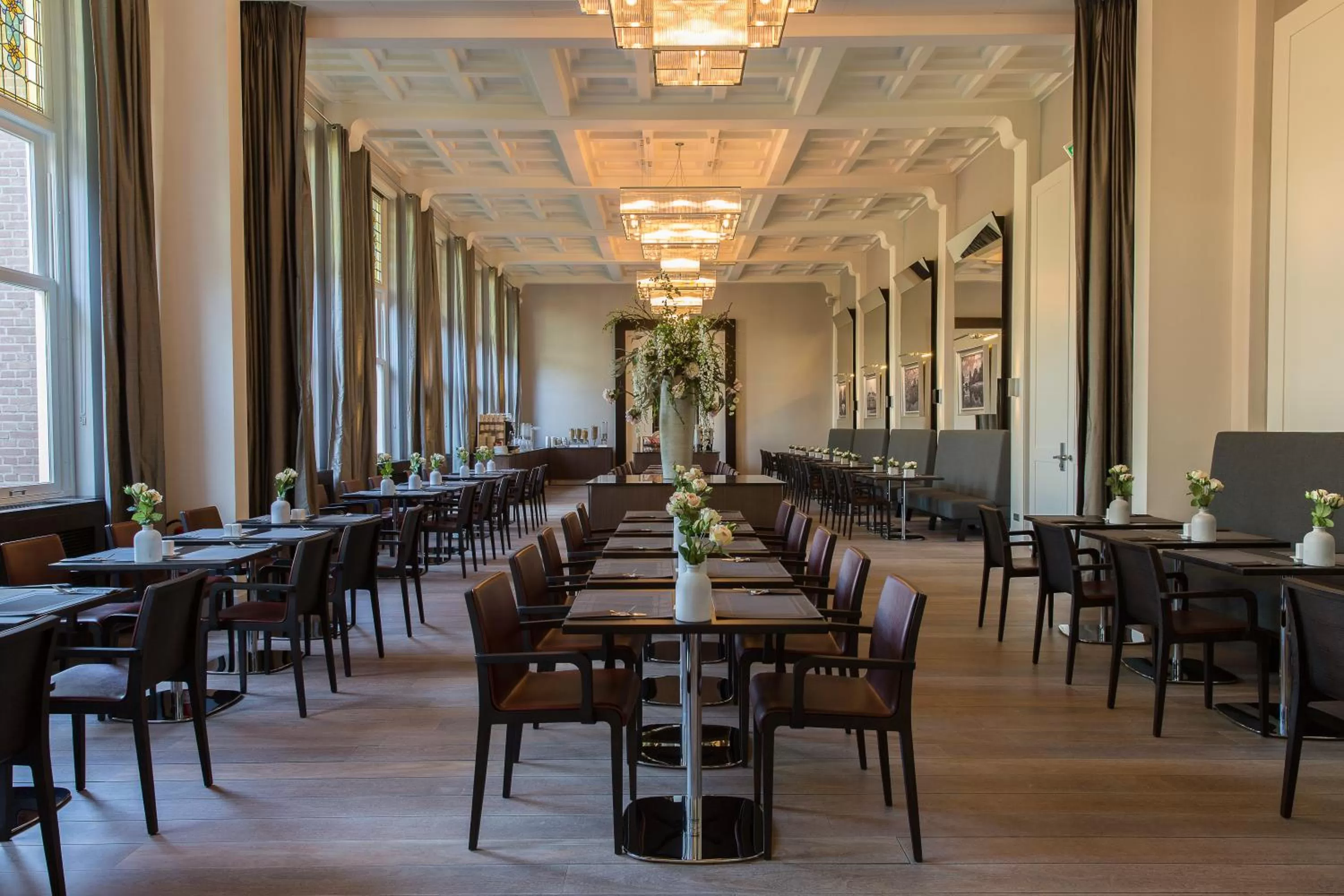 Breakfast in Park Centraal Den Haag, part of Sircle Collection