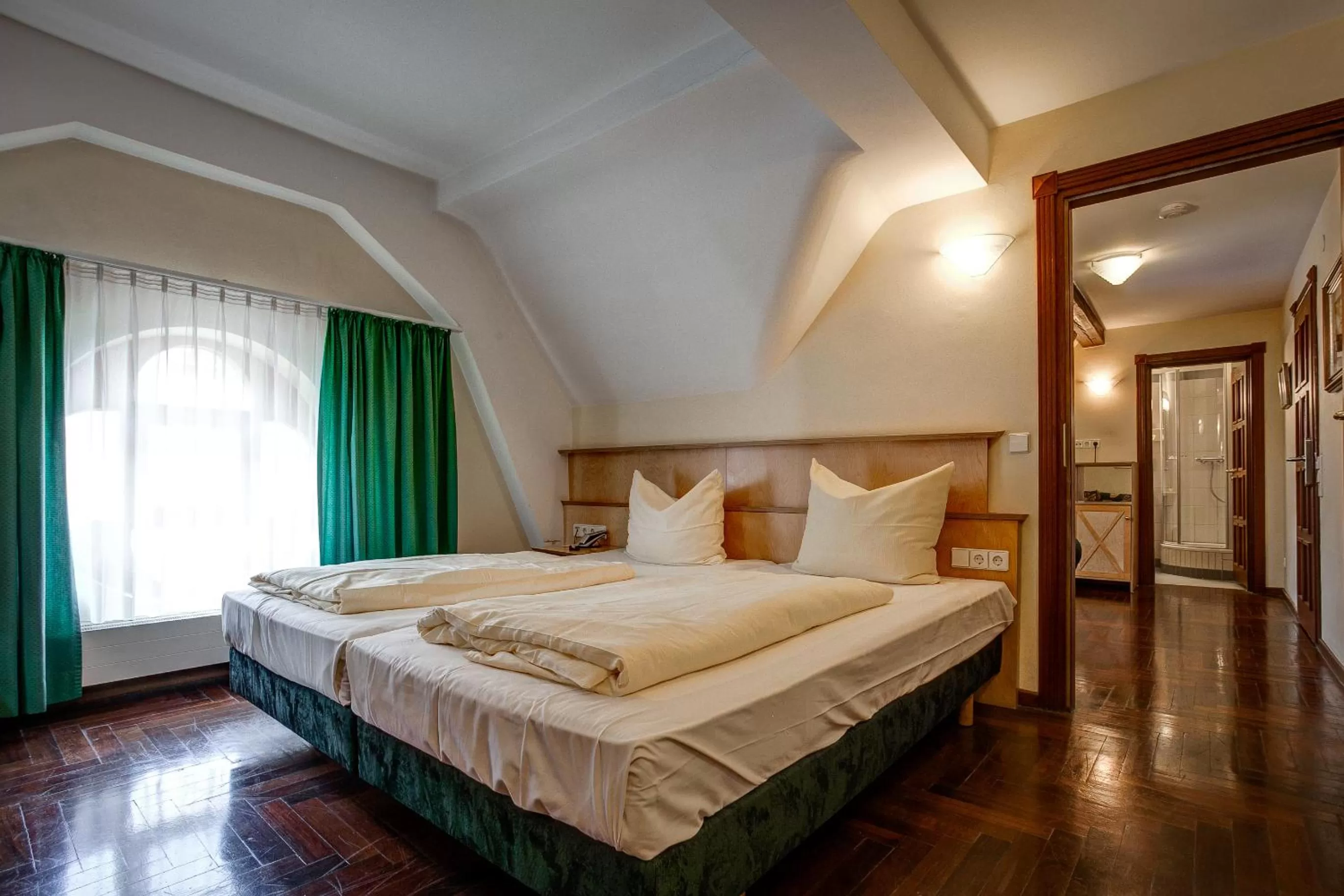 Bedroom, Bed in Hotel Hoepfner Burghof