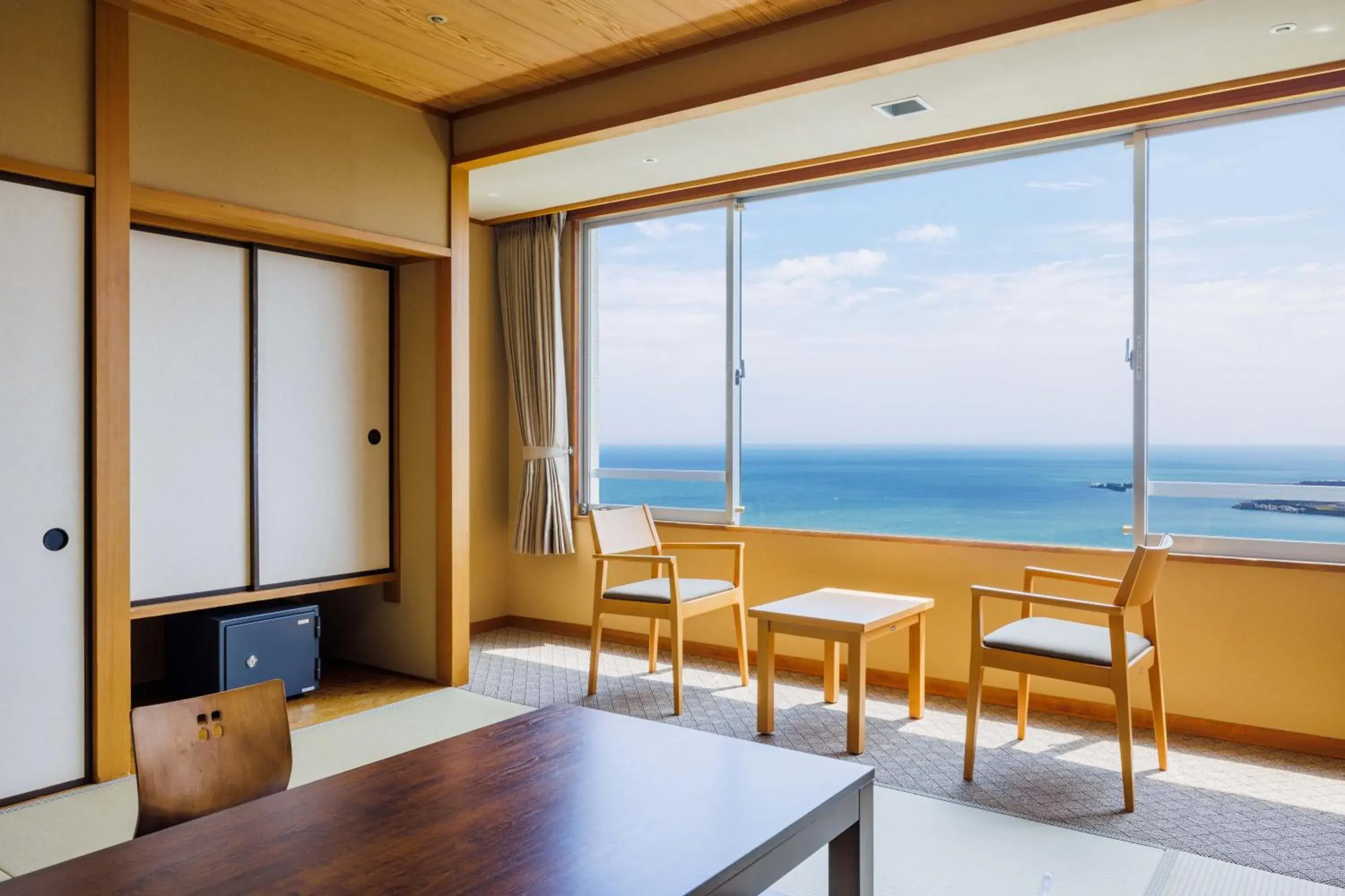 Japanese-style Room with 8 Tatami (MAX 4 Adults) - single occupancy in Kanpo no Yado Yaizu