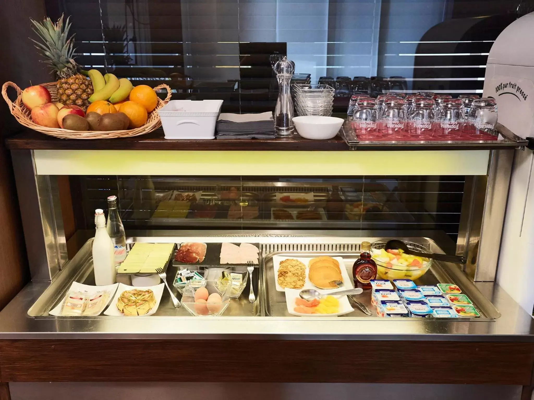 Buffet breakfast, Food in Kyriad Grenoble Centre
