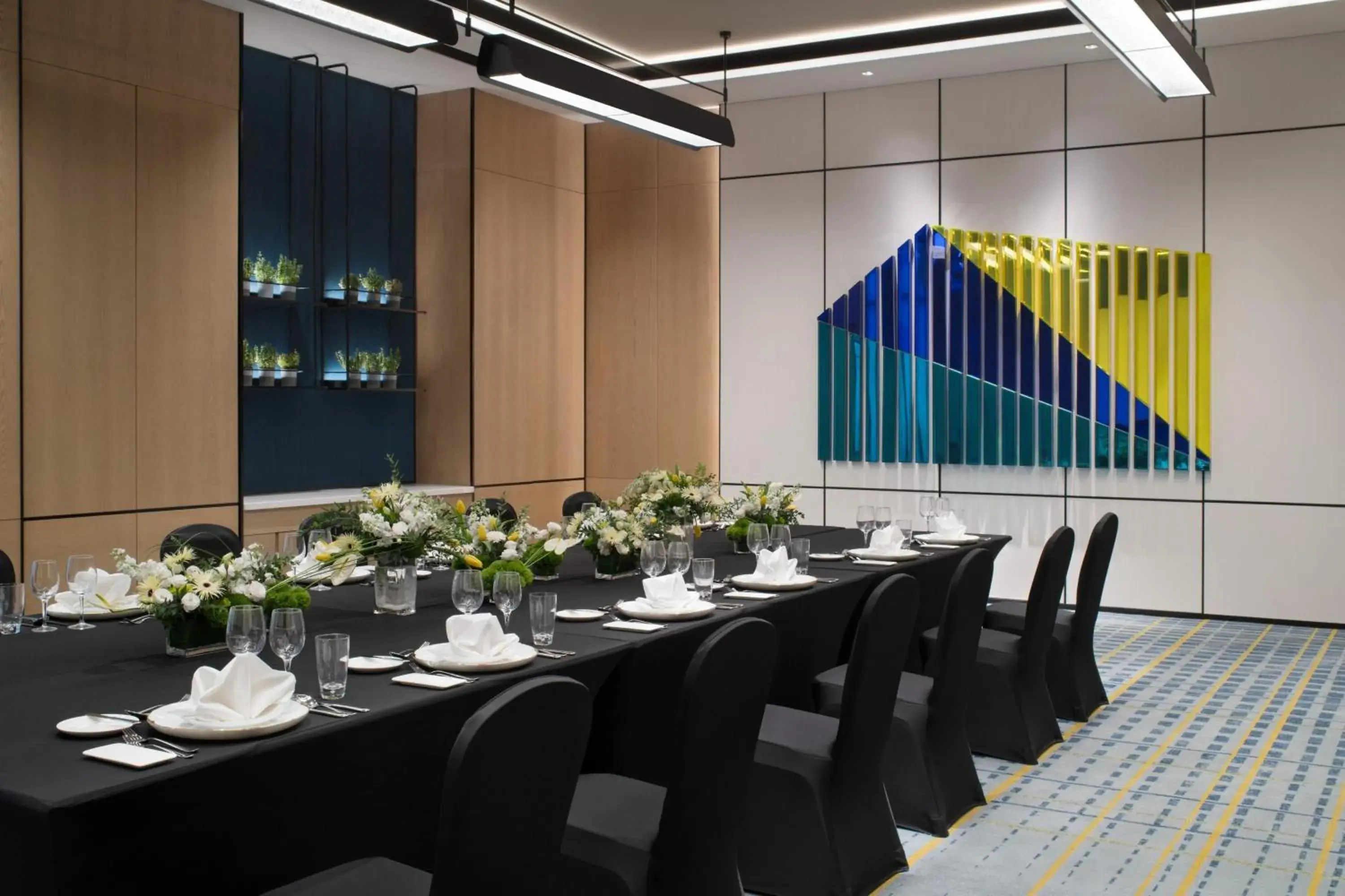 Meeting/conference room, Restaurant/Places to Eat in Sheraton Xi'an Chanba