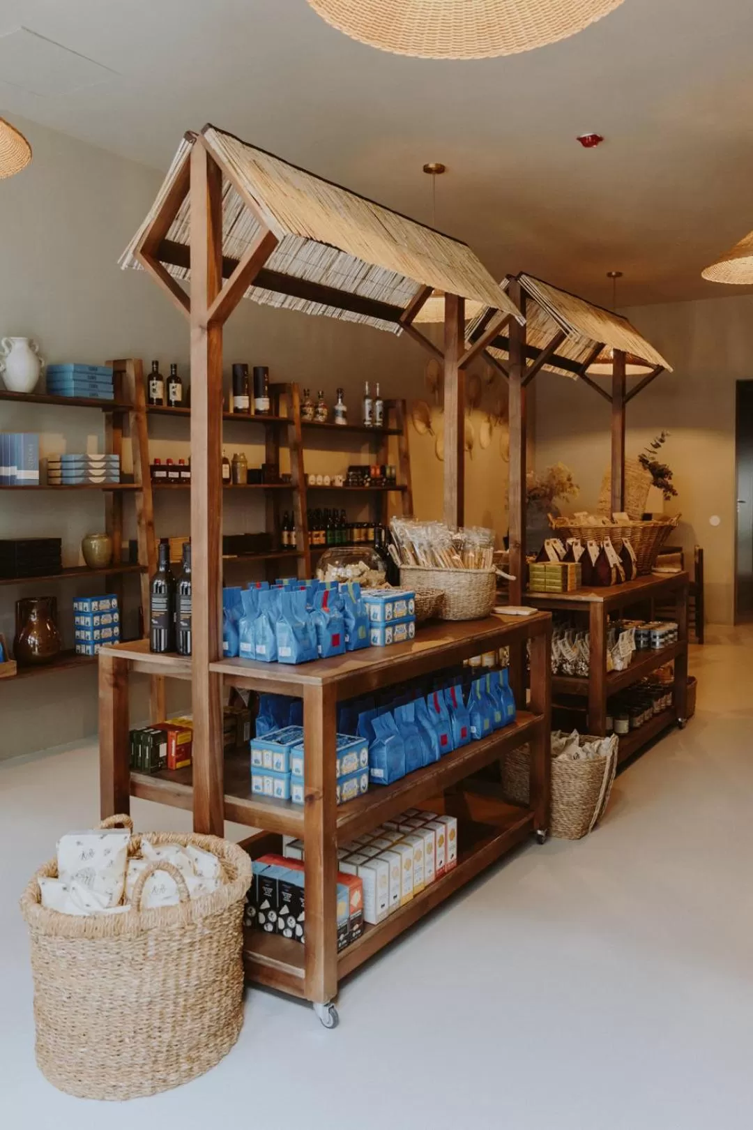 On-site shops in Village Aparthotel By BOA