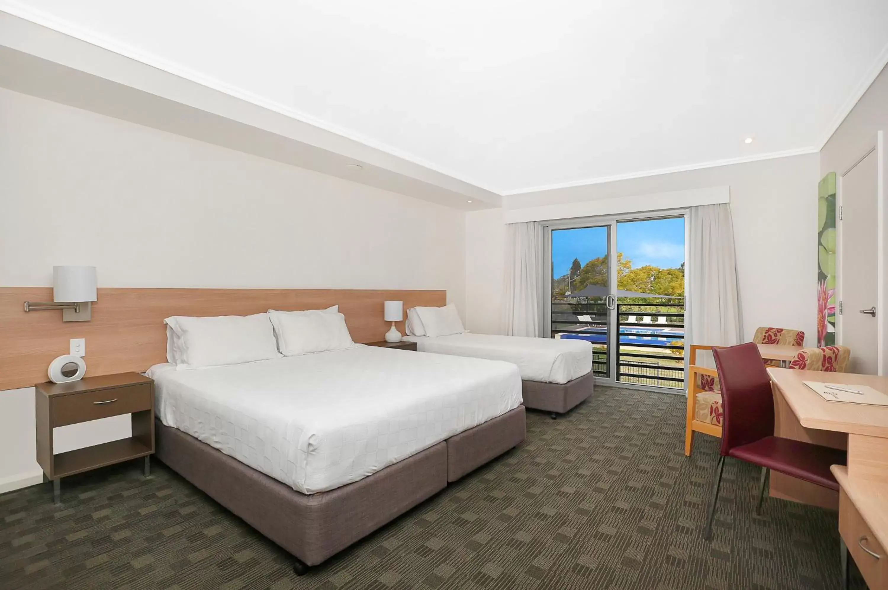 Photo of the whole room, Bed in Springs Shoalhaven Nowra