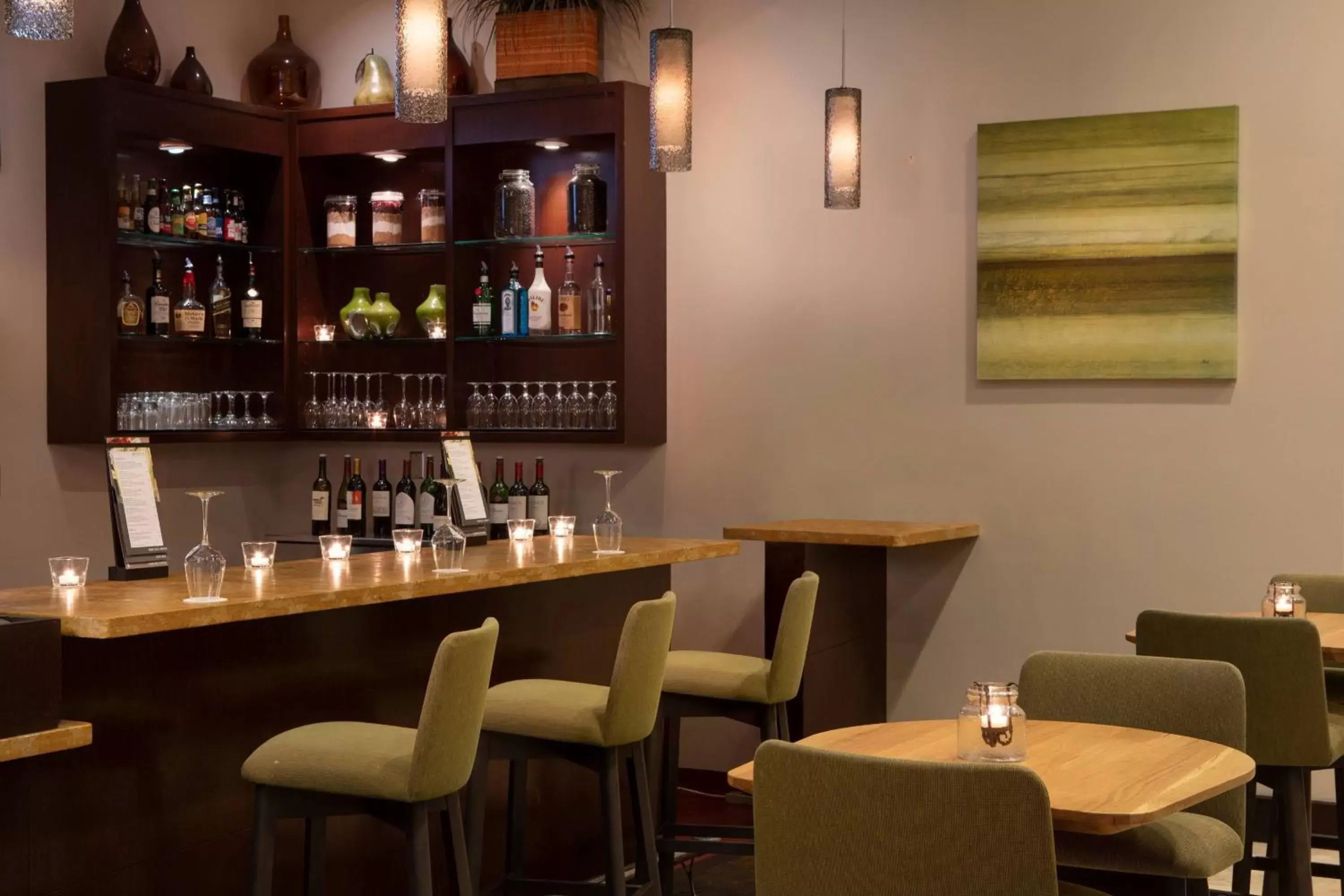 Restaurant/places to eat, Lounge/Bar in Courtyard by Marriott Bradenton Sarasota/Riverfront
