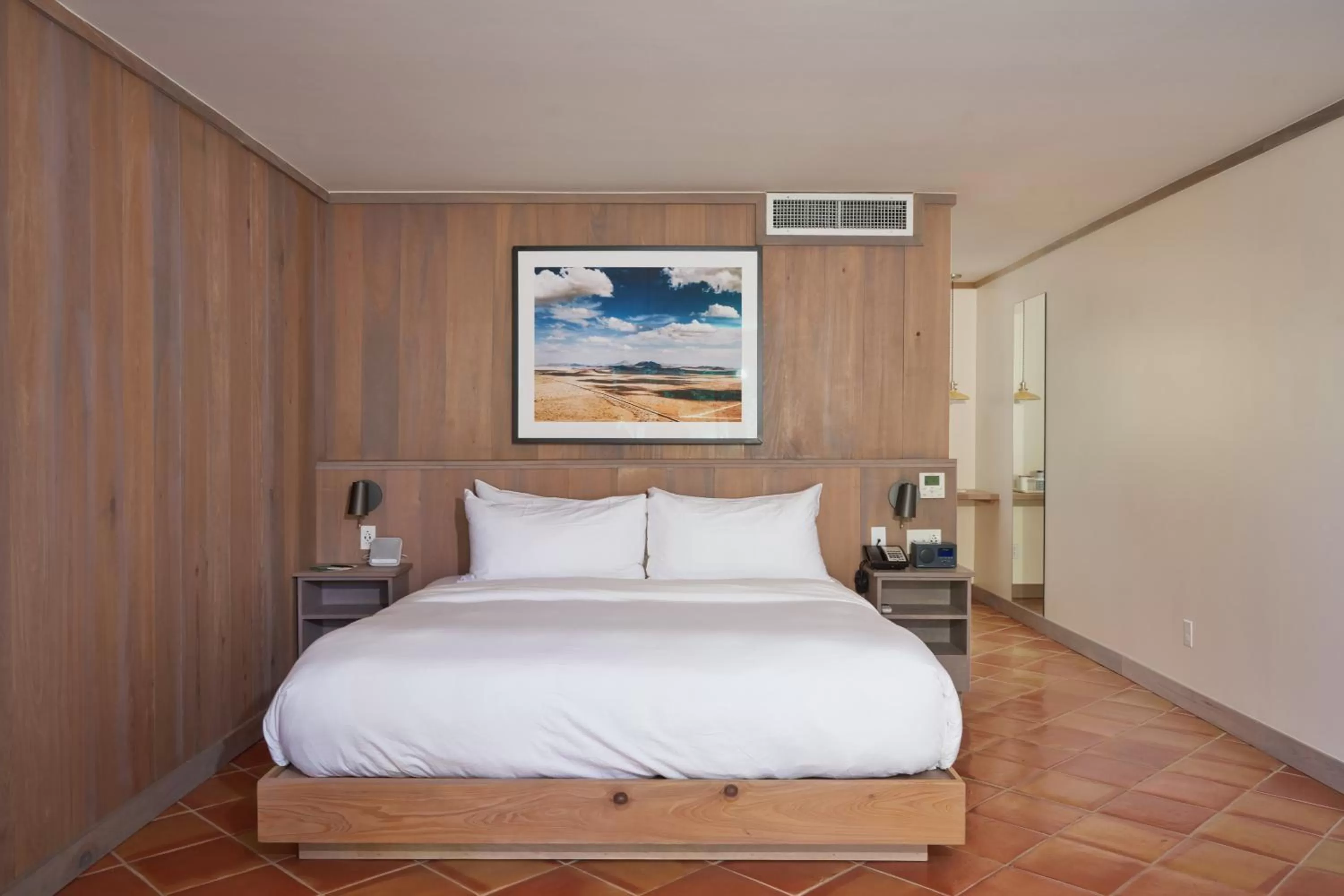 King Room in Shady Villa Hotel