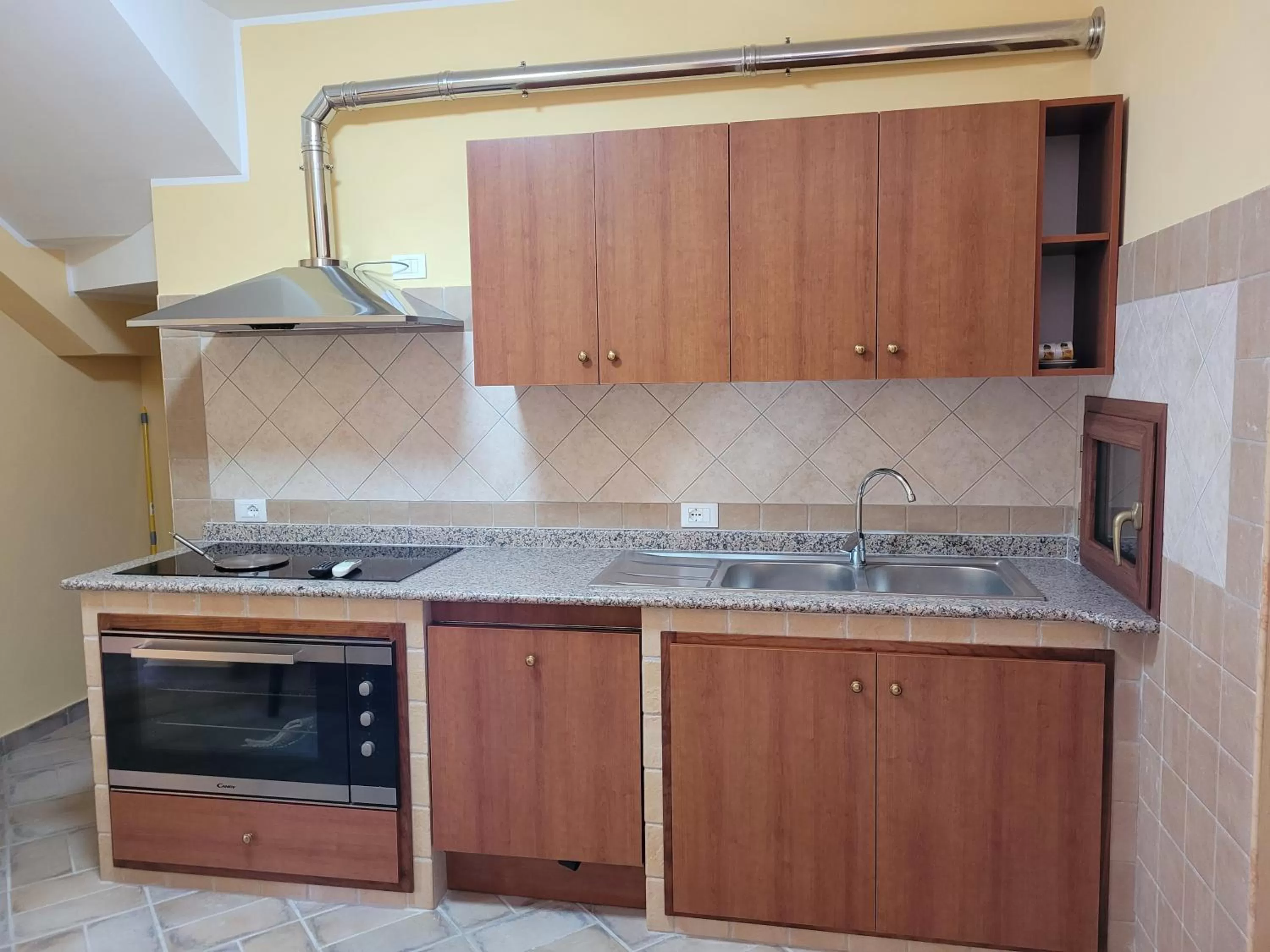 Alloggio turistico Magnifico Alessandro Valle Bernardo 04025 Lenola nei pressi di Fondi LT