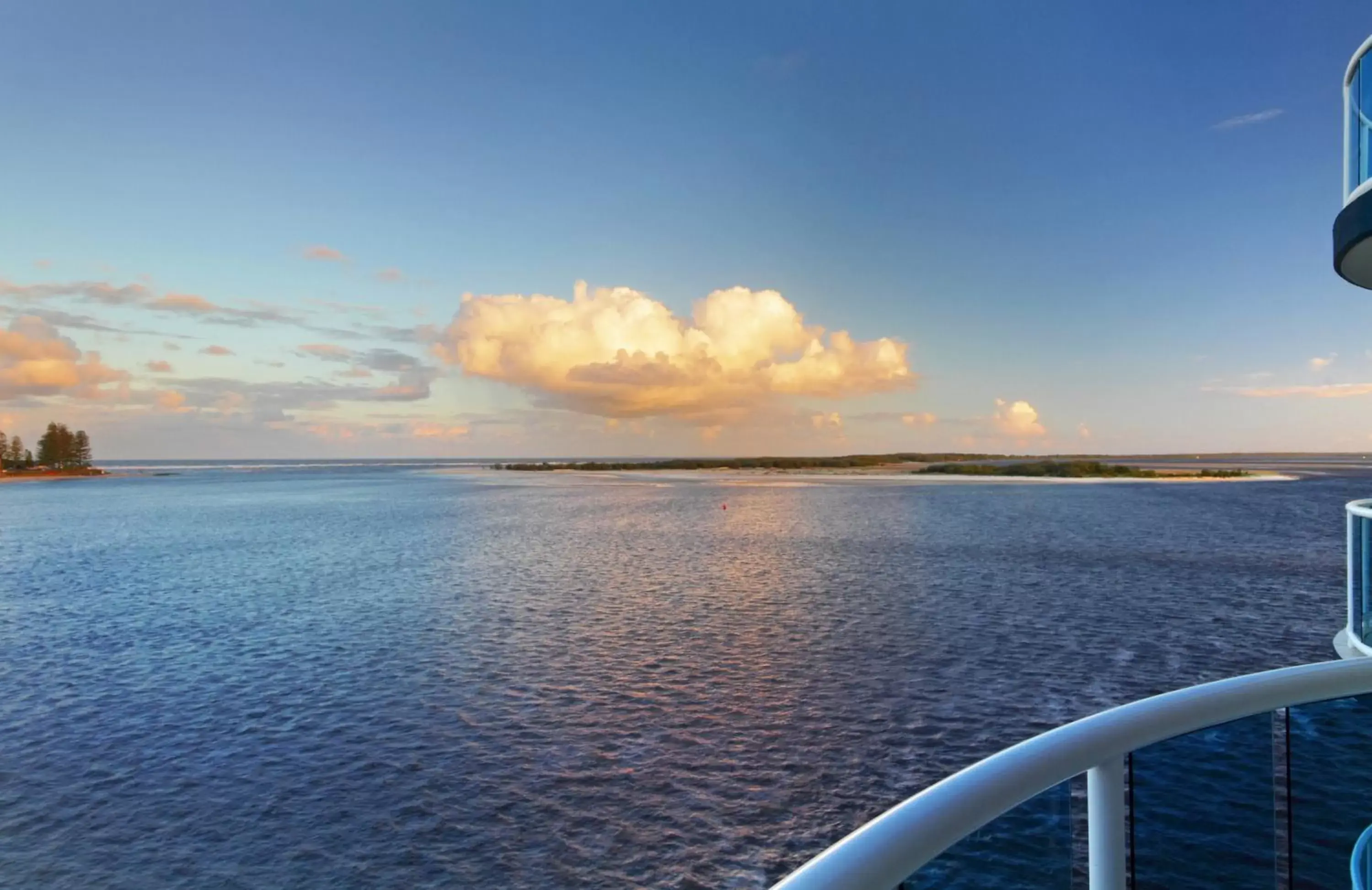 Balcony/Terrace, Sunrise/Sunset in Watermark Resort Caloundra