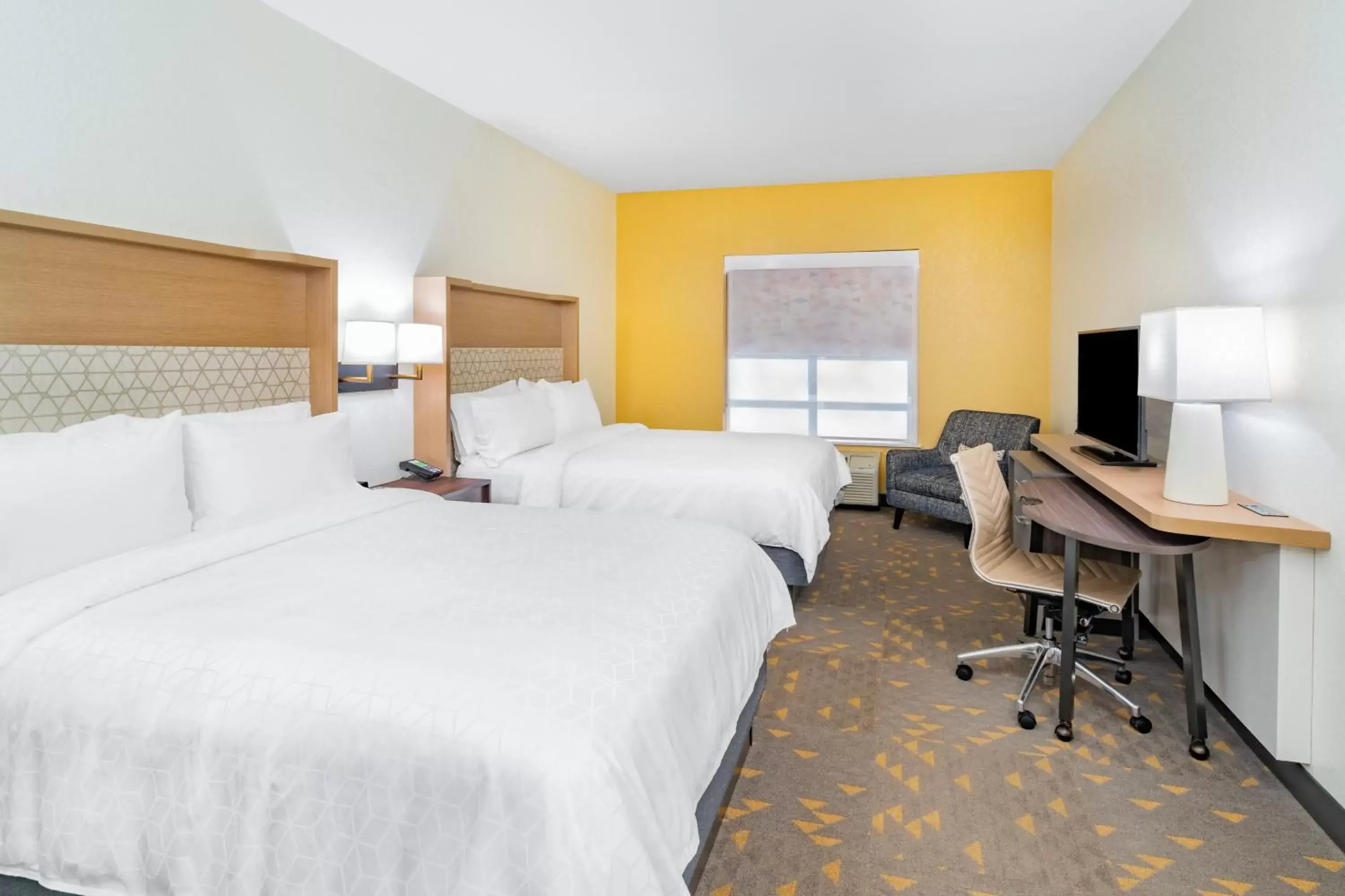 Standard Room with Two Queen Beds in Holiday Inn Southaven Central - Memphis by IHG Standard Room with Two Queen Beds in Holiday Inn Southaven Central - Memphis by IHG