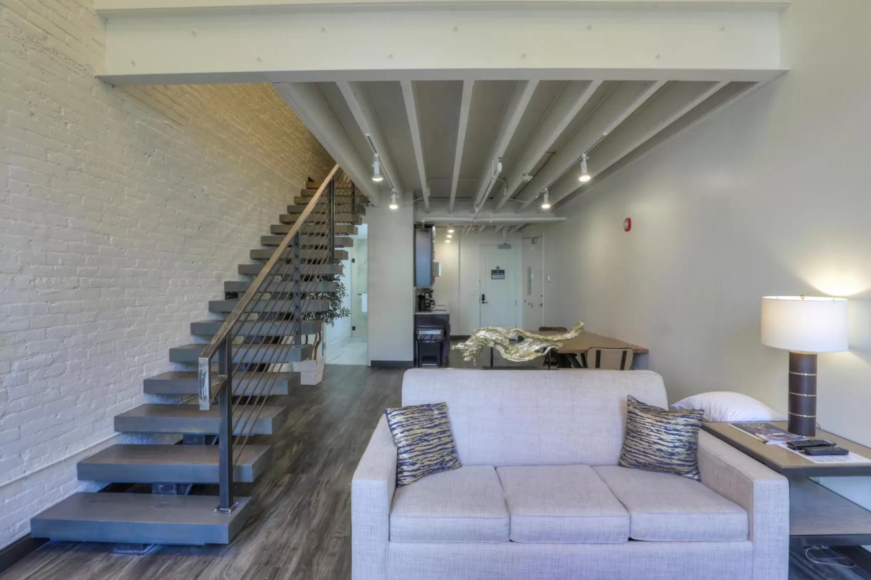 Living room in Studio 154 Hotel