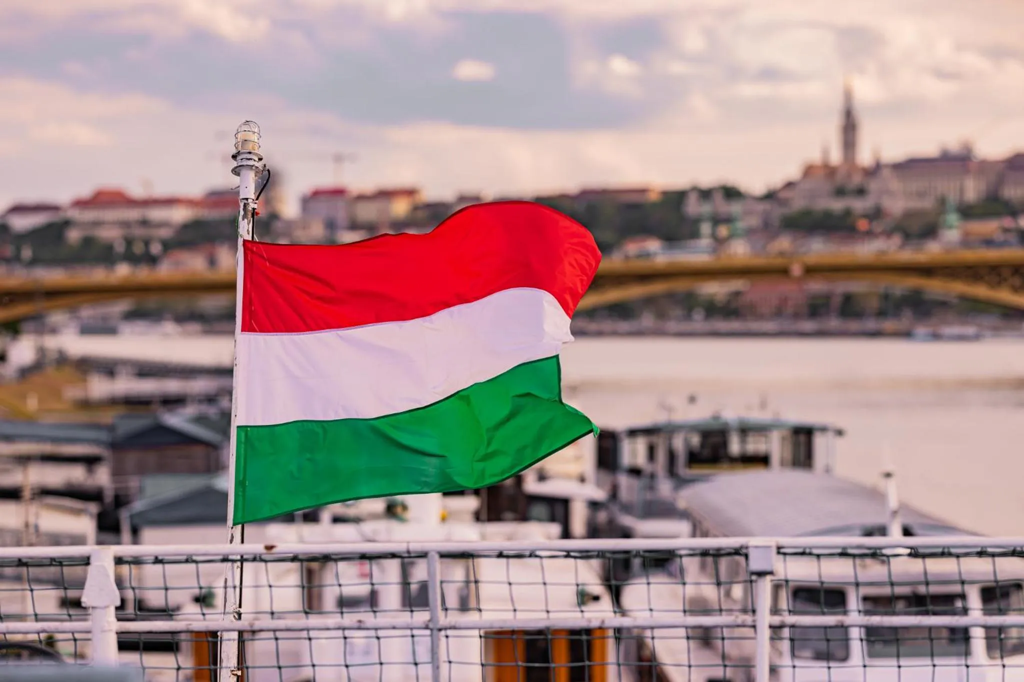 Property building in Fortuna Boat Hotel Budapest