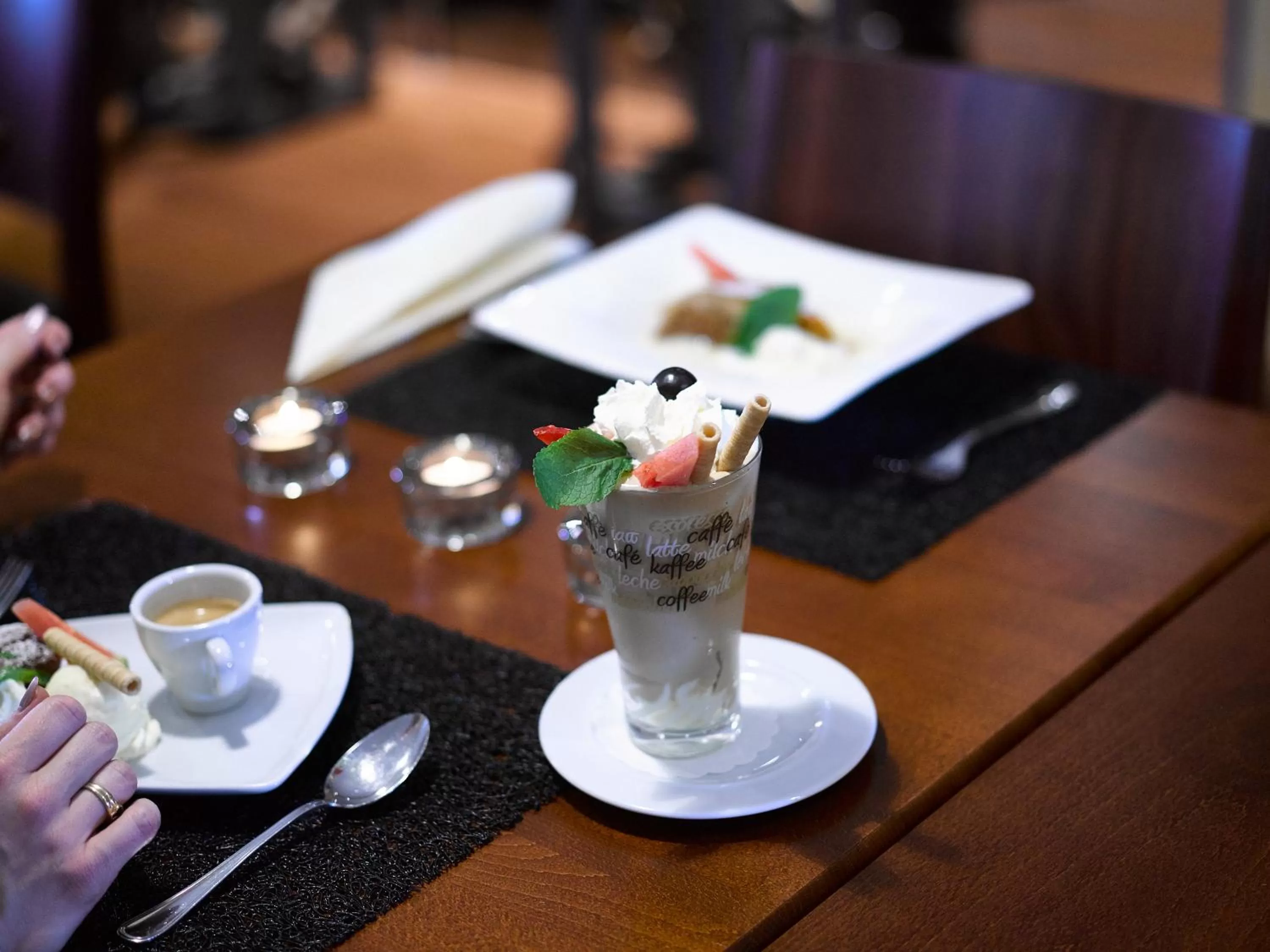 Restaurant/places to eat in Hotel Holiday Thun