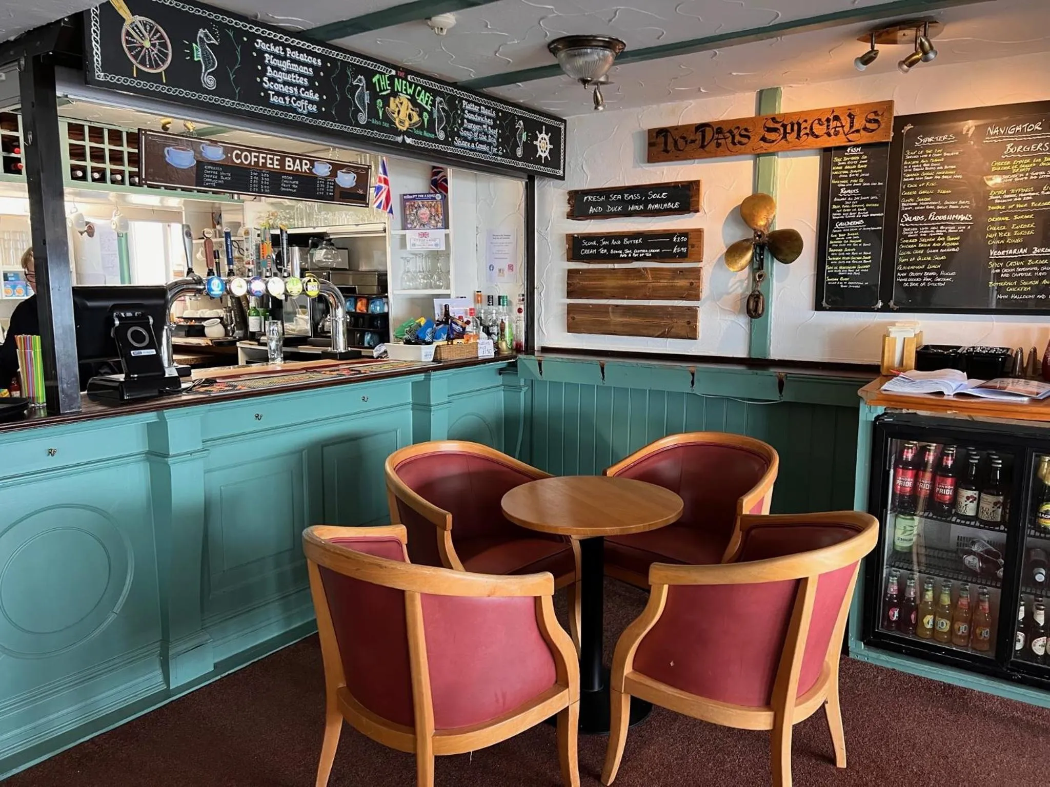 Lounge or bar in Navigator Hotel