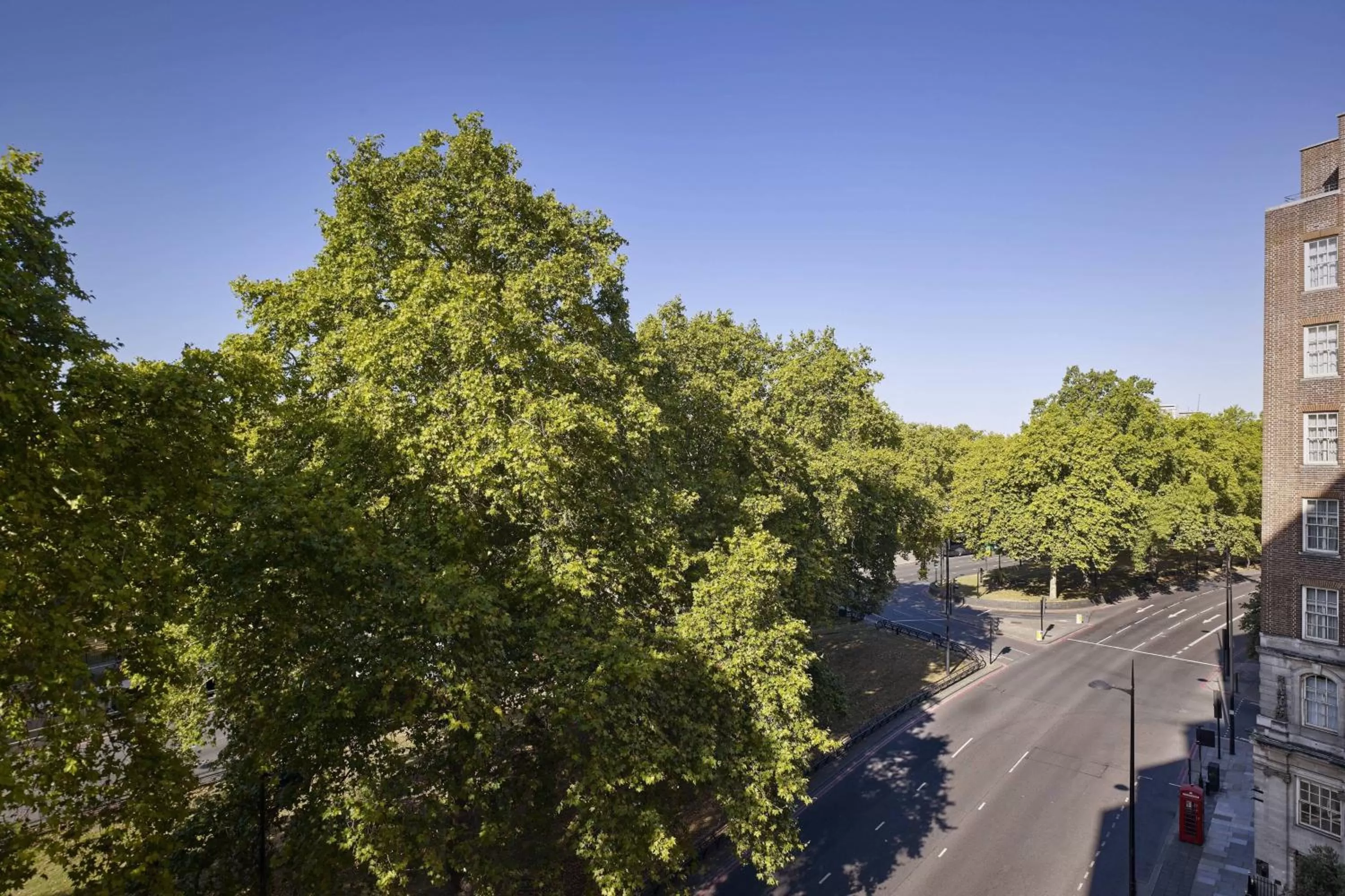 Premium Park View Suite, 1 King in JW Marriott Grosvenor House London