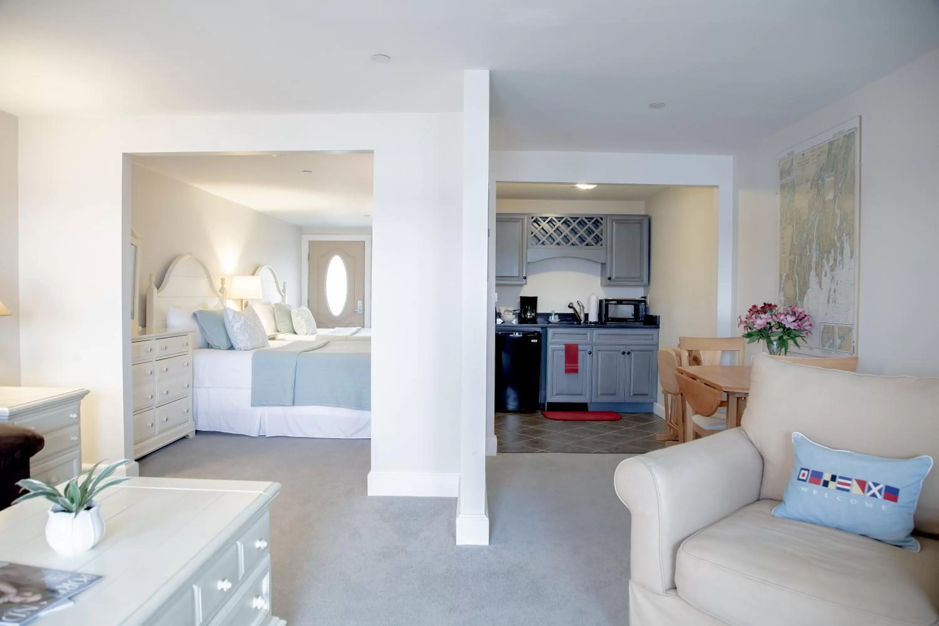 Living room, Seating Area in Sheepscot Harbour Village Resort