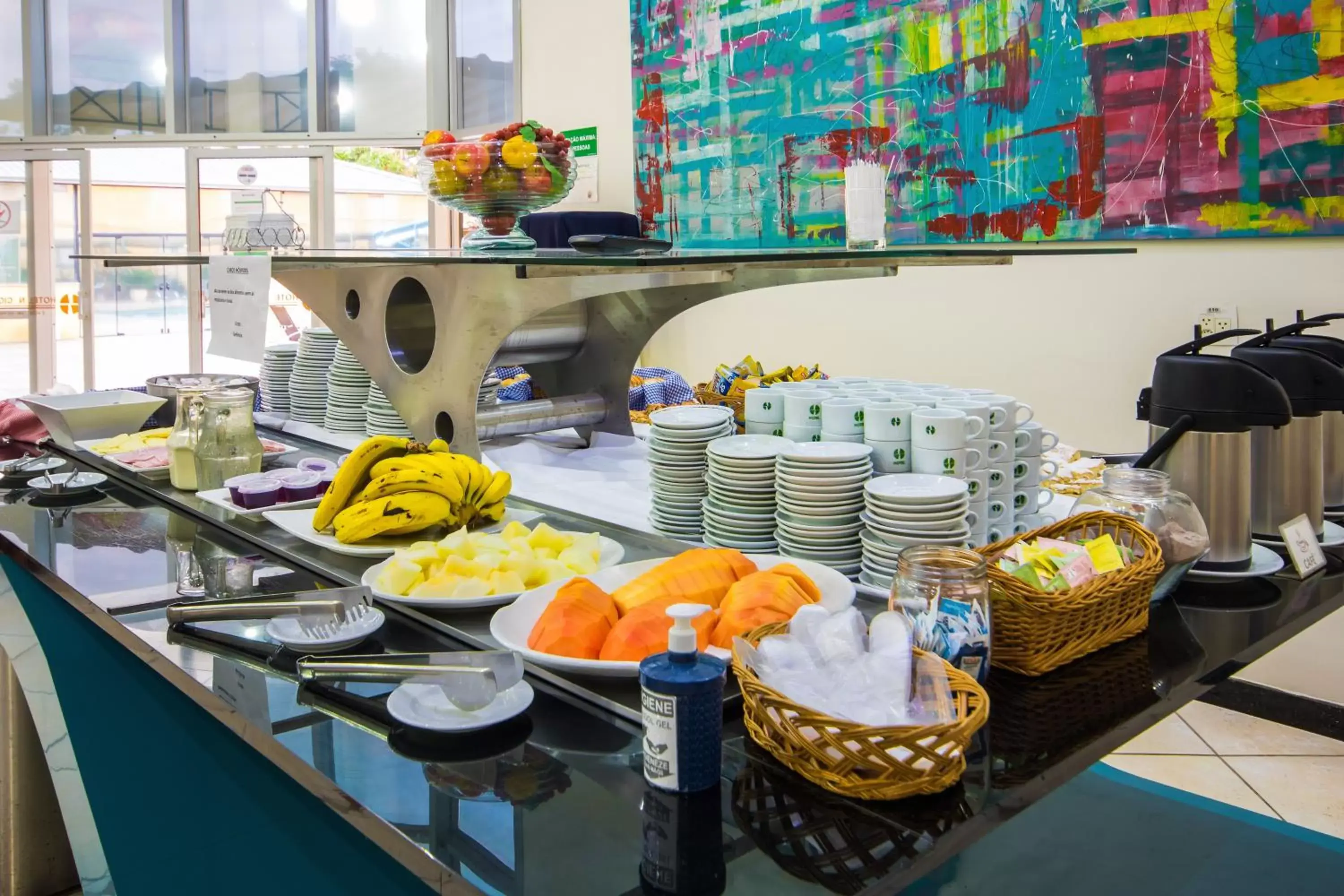 Continental breakfast in Nacional Inn Sorocaba