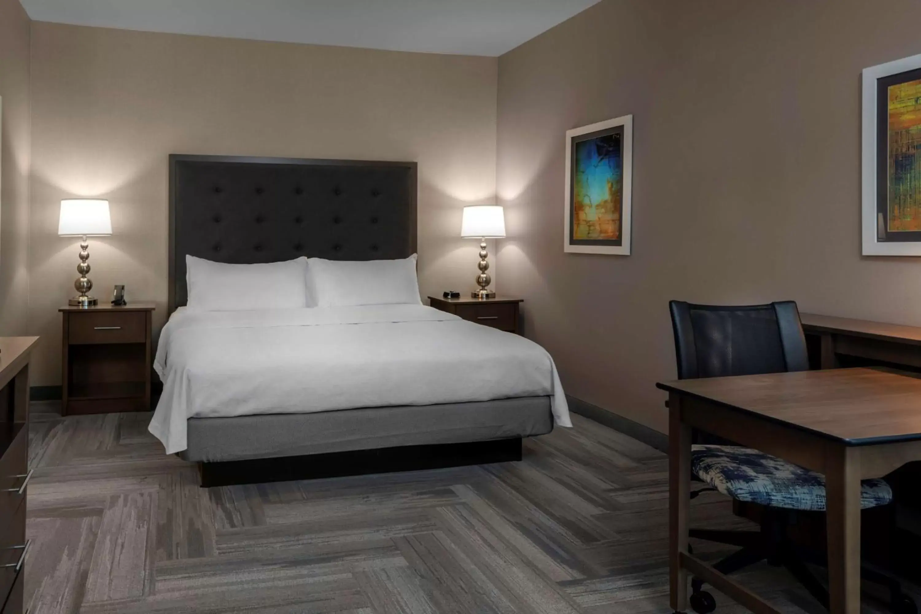 Bedroom, Bed in Homewood Suites By Hilton Greensboro Wendover, Nc