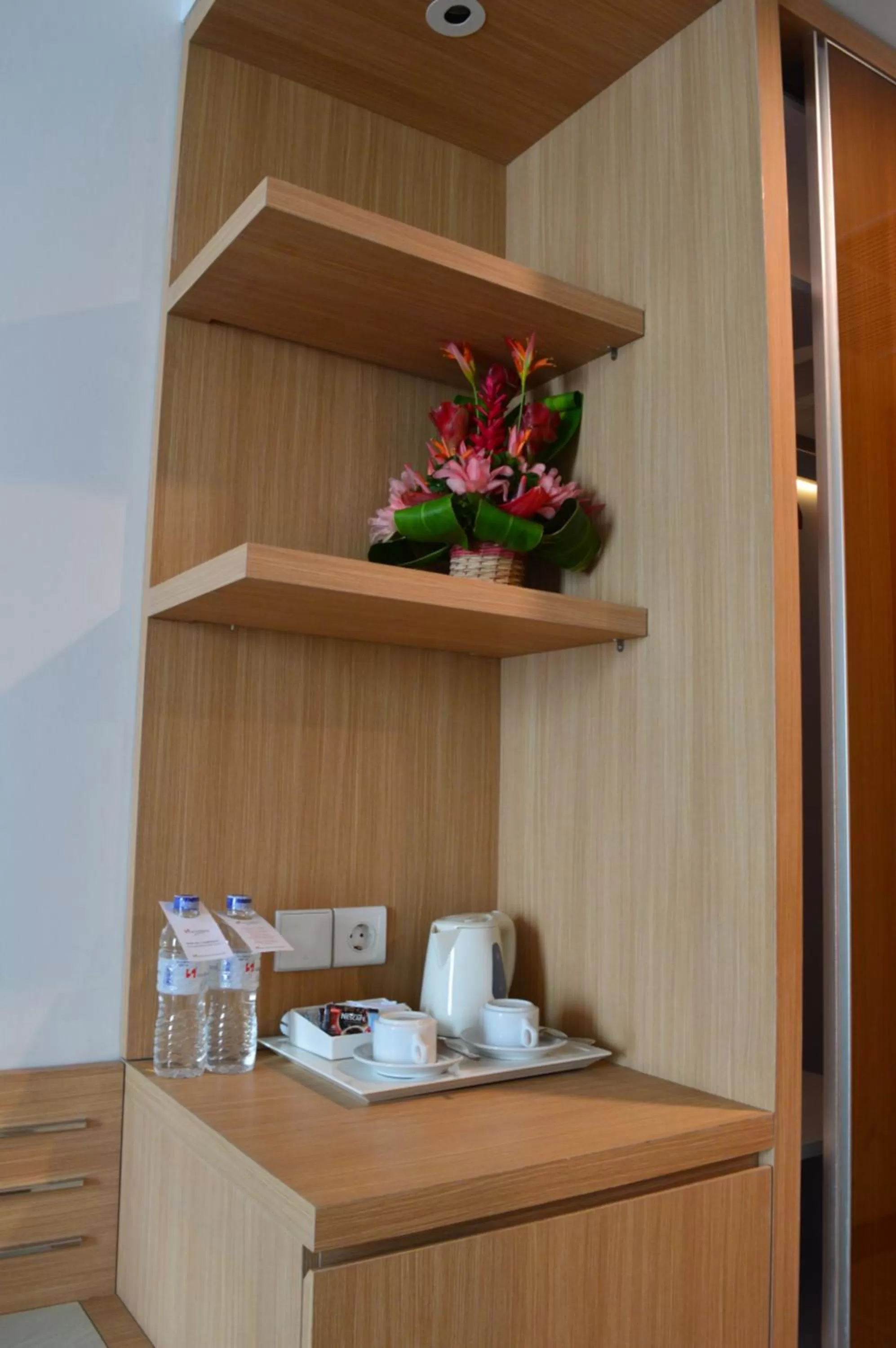 Coffee/tea facilities in Swiss-Belhotel Papua