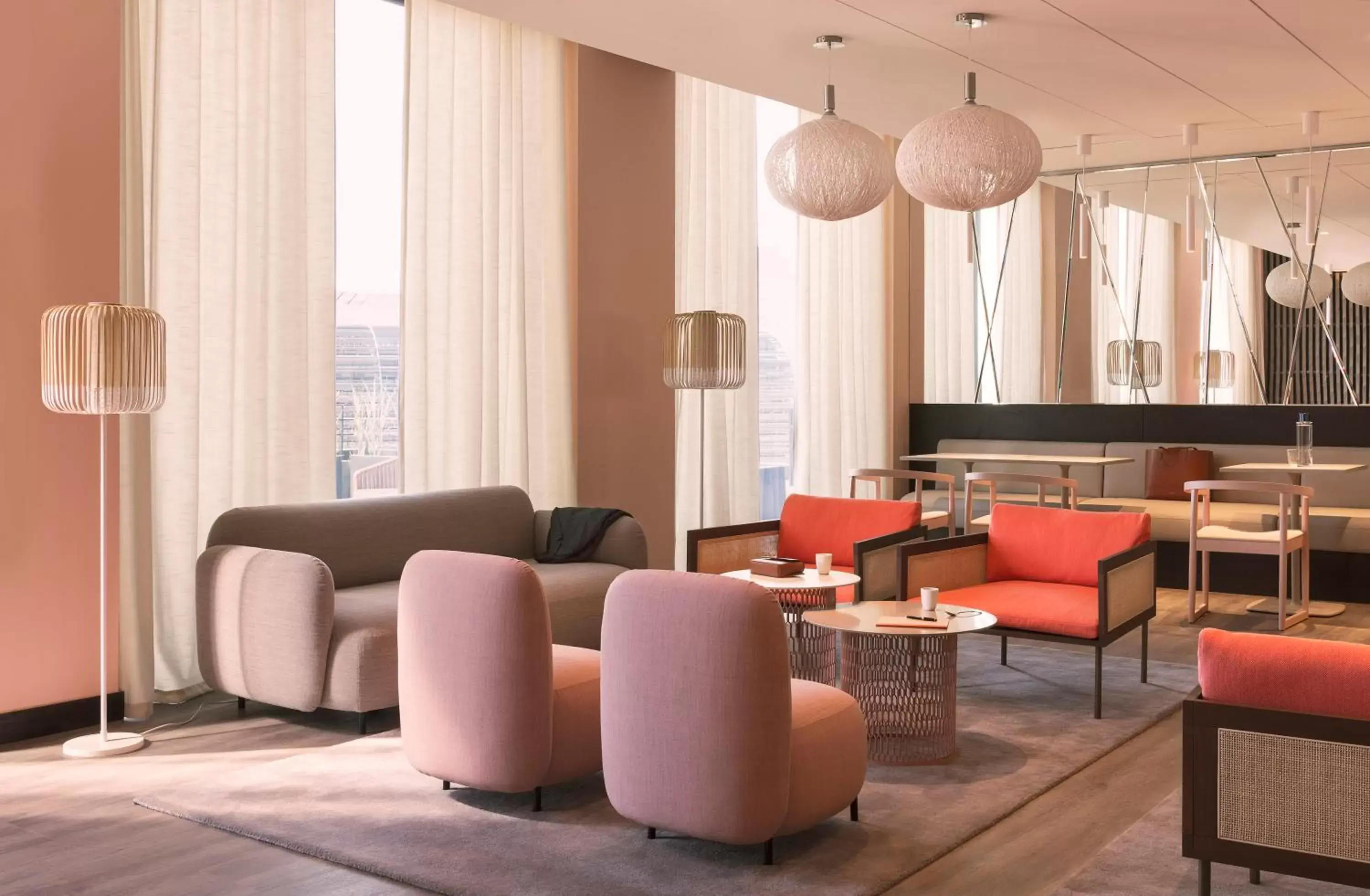 Lounge or bar, Restaurant/Places to Eat in OKKO Hotels Paris La Défense