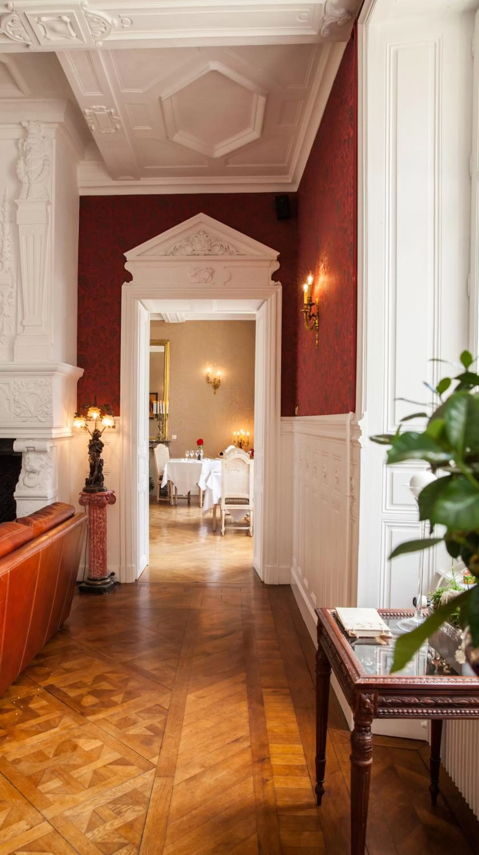 Restaurant/places to eat, Bed in Château de Bellefontaine - Teritoria