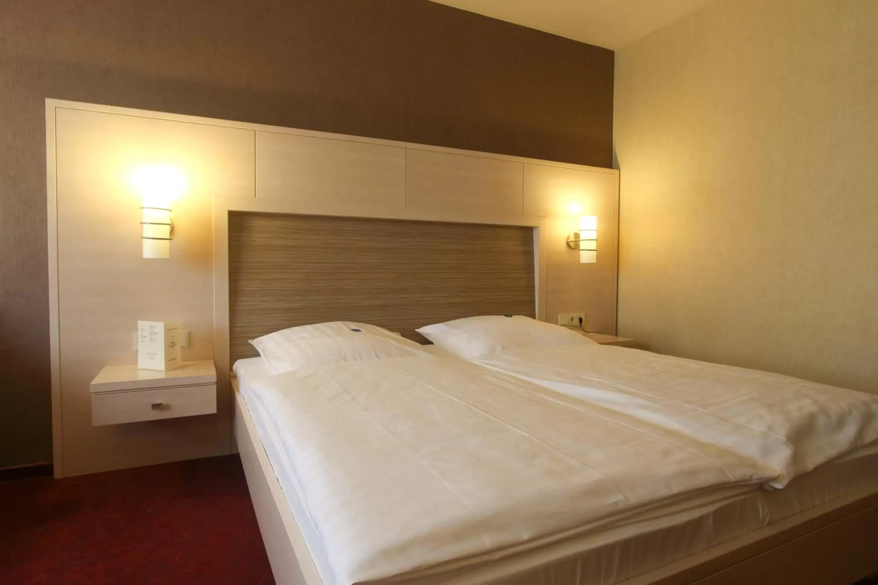 Economy Triple Room in Hotel Touric Economy Triple Room in Hotel Touric