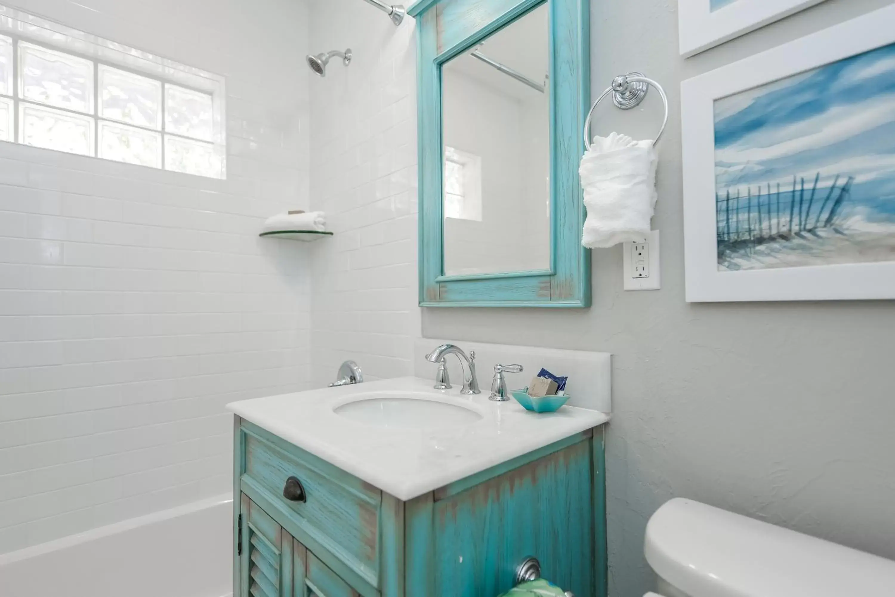 Tropical Breeze Resort Tropical Breeze Resort