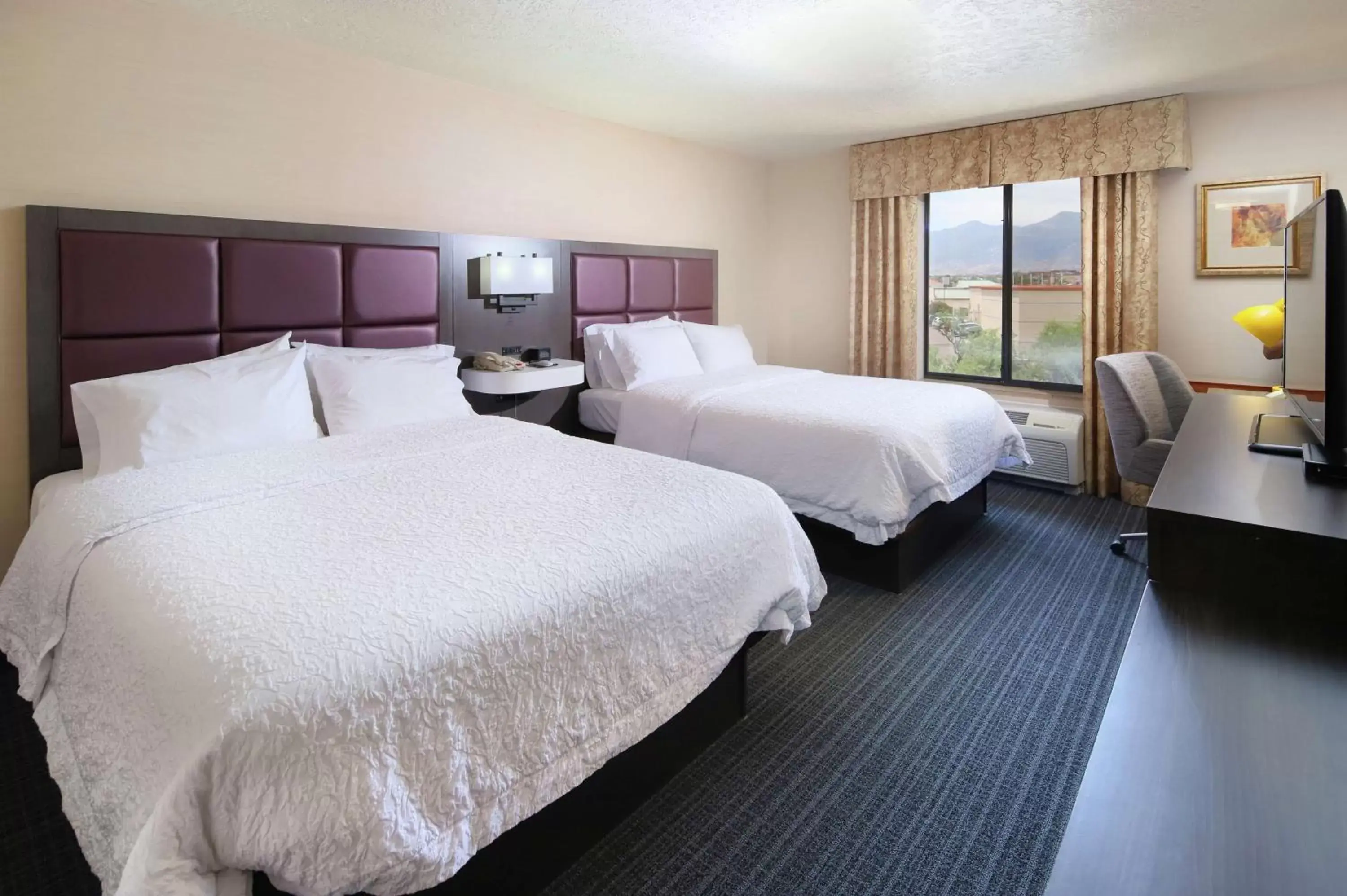 Bedroom, Bed in Hampton Inn Sierra Vista