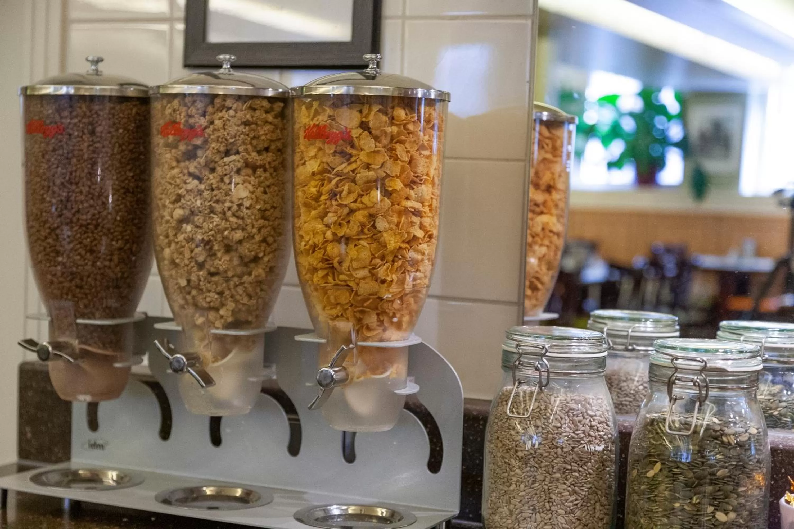 Breakfast in Avenue Hotel