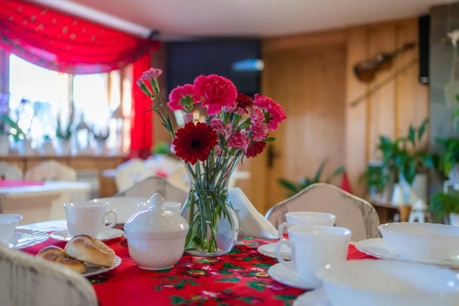 Dining area in Pokoje Gościnne U Małgorzaty Jacuzzi & Sauna